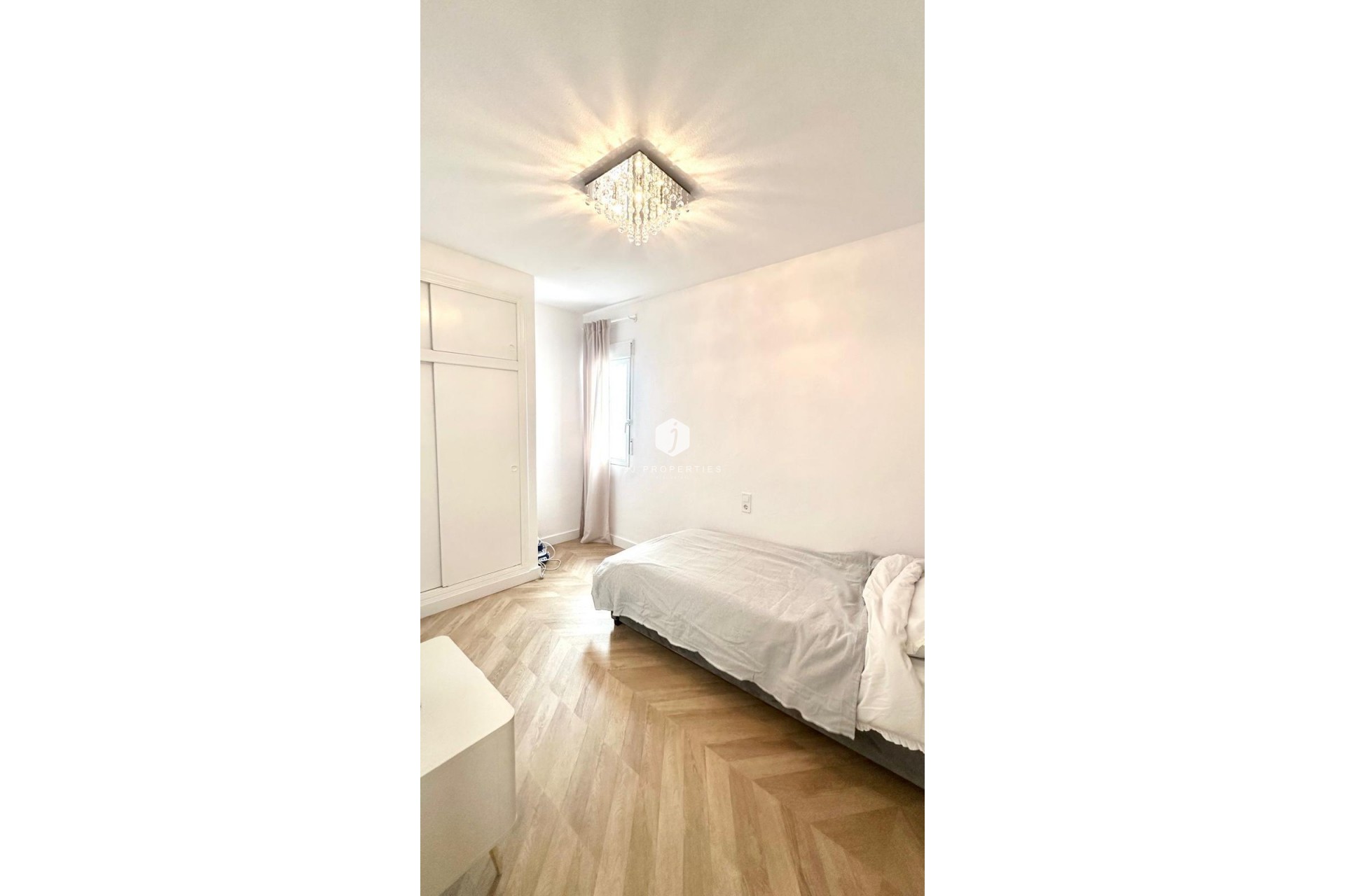 Z drugiej ręki - Mieszkanie w bloku -
Torrevieja - Centro