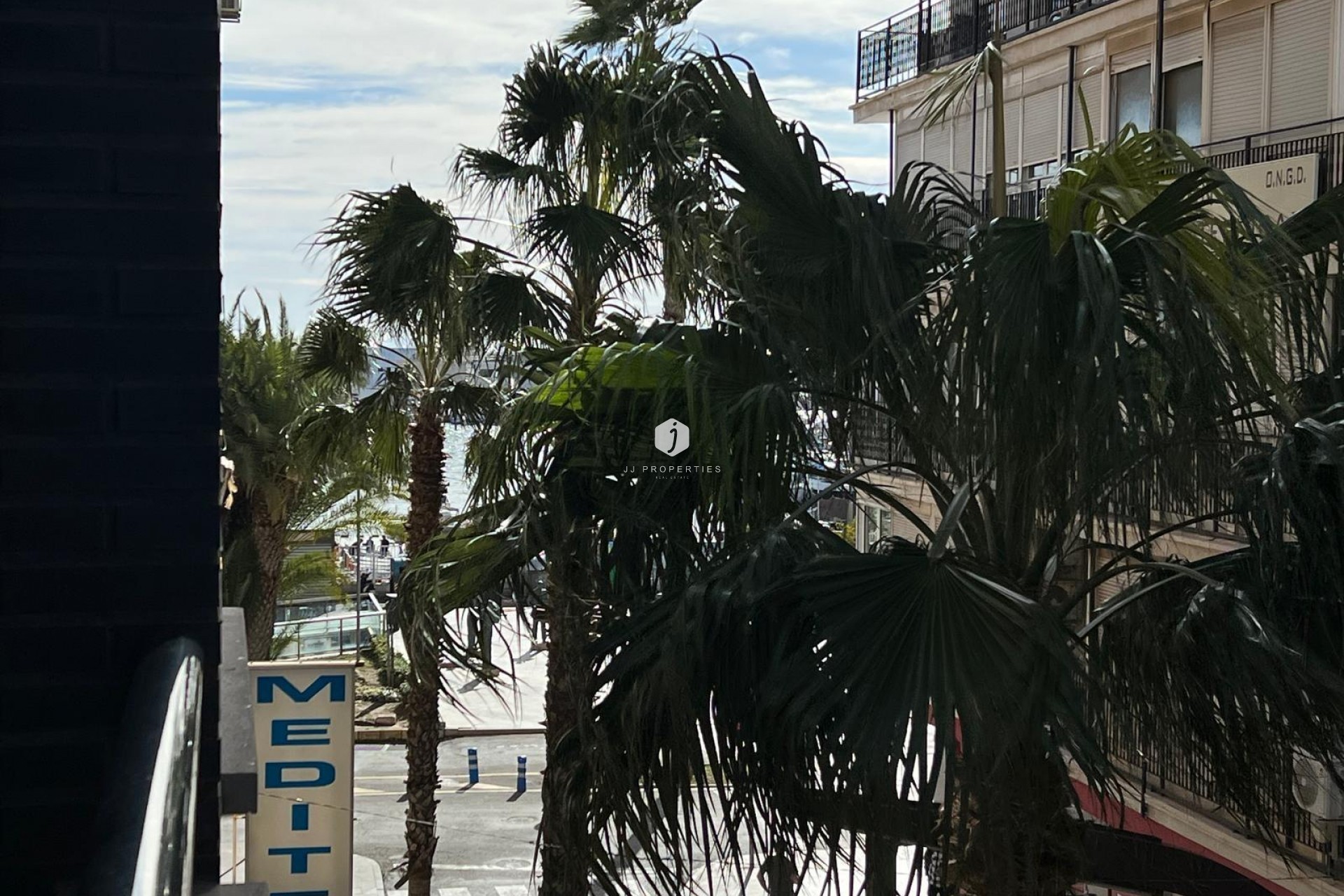 Z drugiej ręki - Mieszkanie w bloku -
Torrevieja - Centro