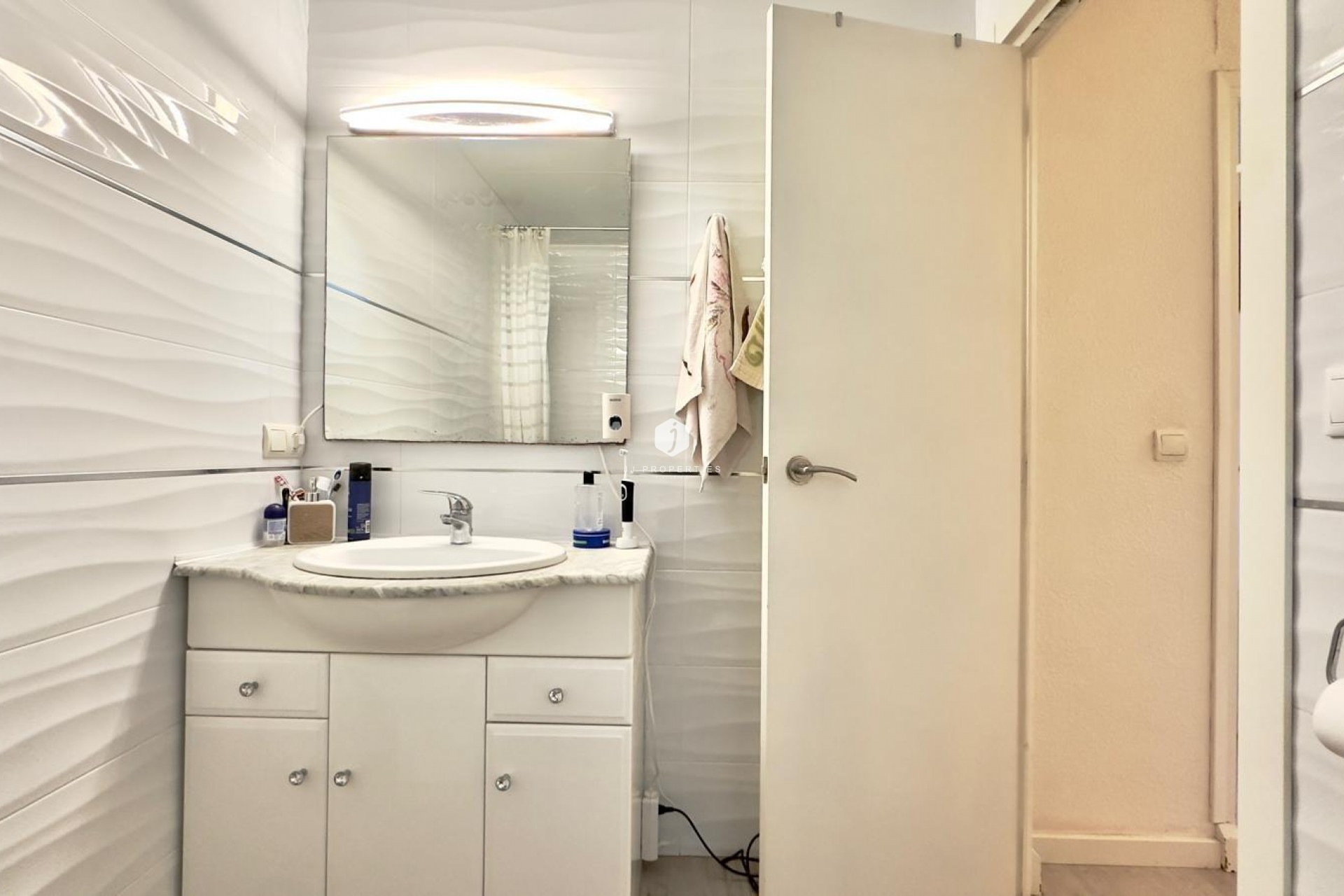 Z drugiej ręki - Mieszkanie w bloku -
Torrevieja - Centro