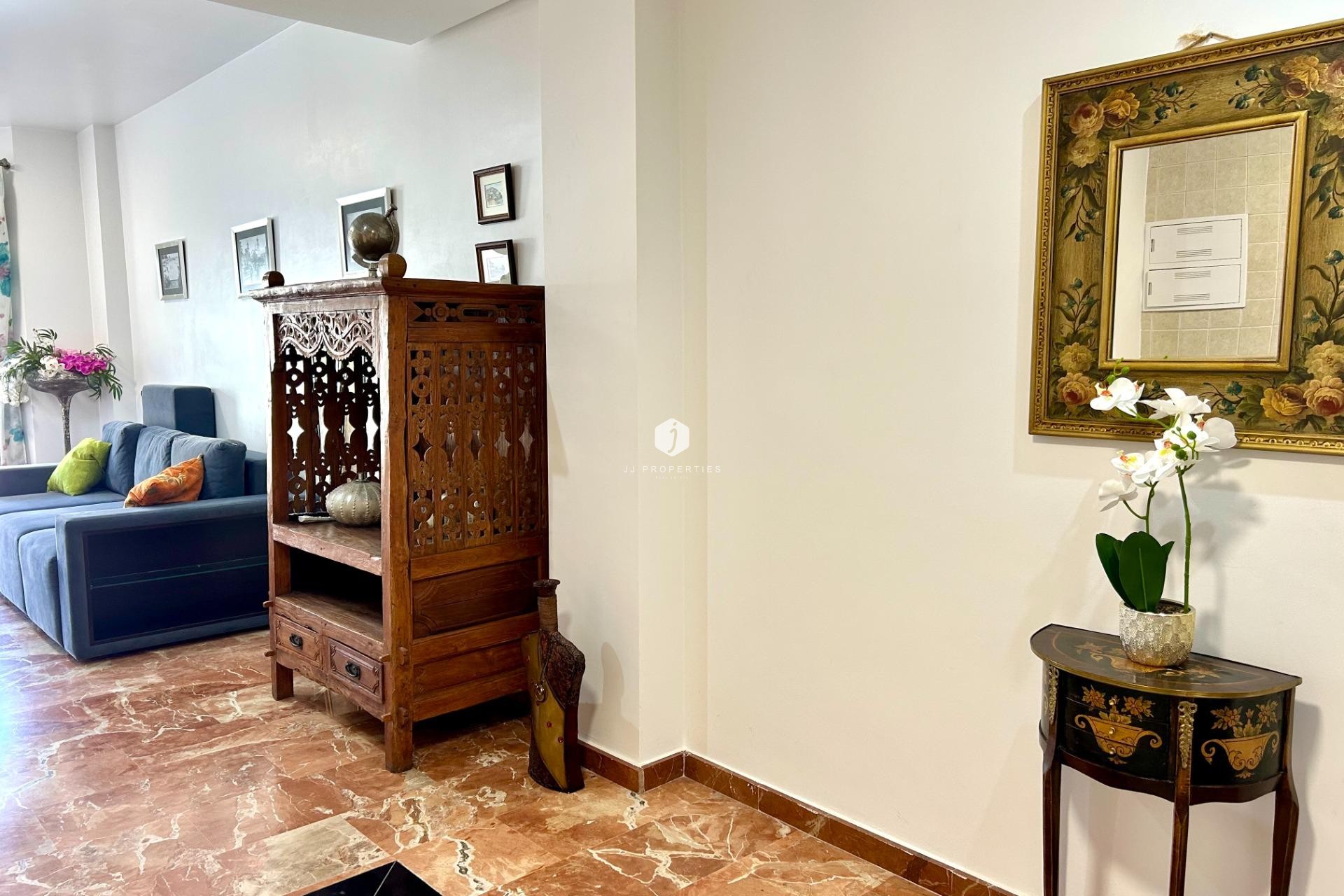 Z drugiej ręki - Mieszkanie w bloku -
Torrevieja - Centro