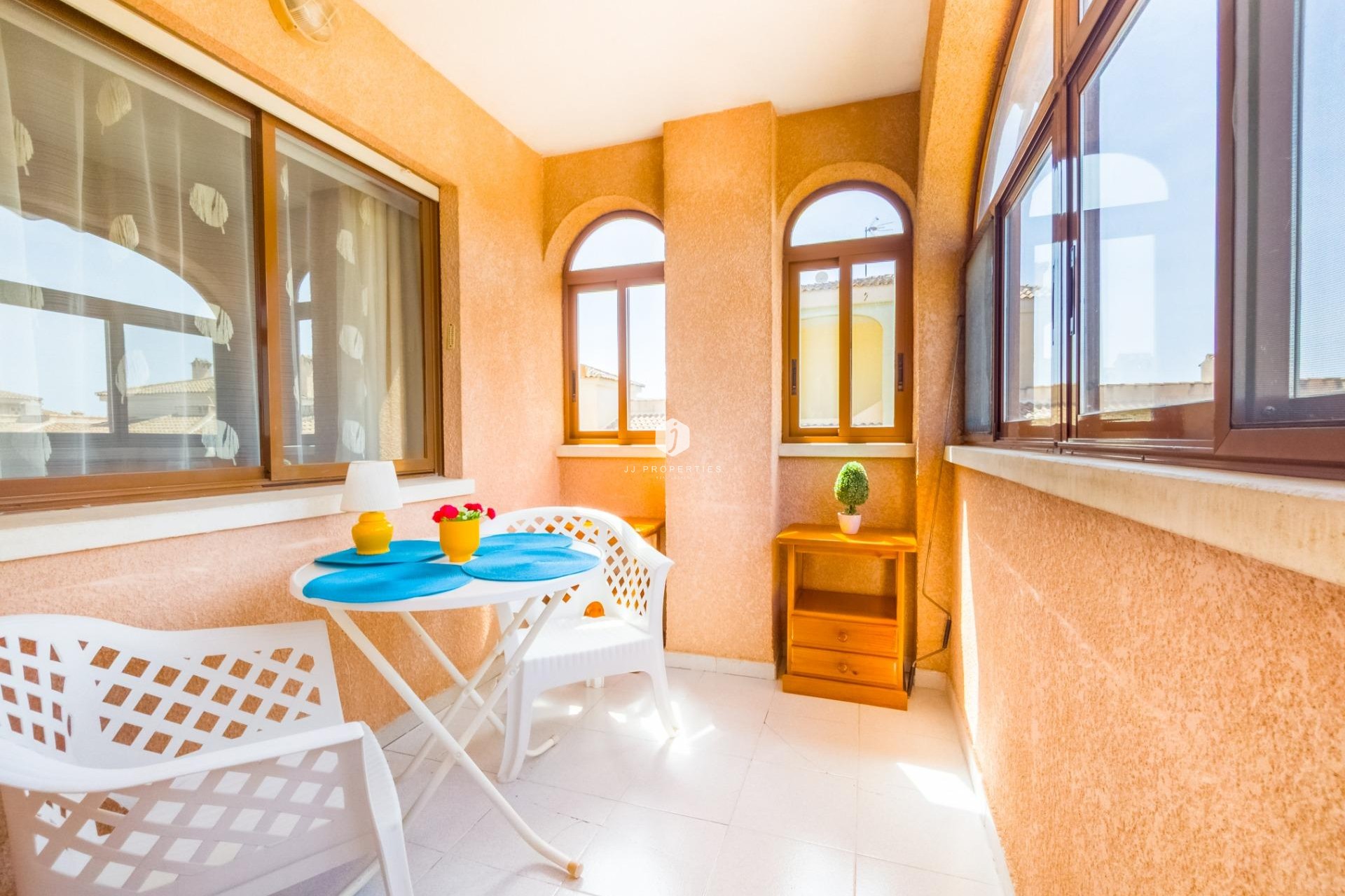 Z drugiej ręki - Mieszkanie w bloku -
Torrevieja - Centro