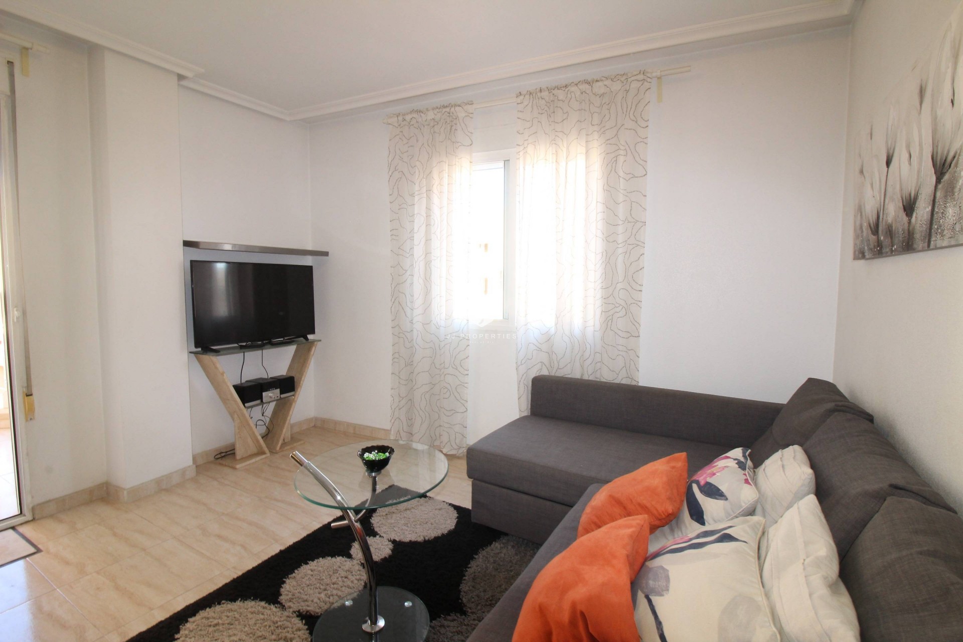 Z drugiej ręki - Mieszkanie w bloku -
Torrevieja - Centro