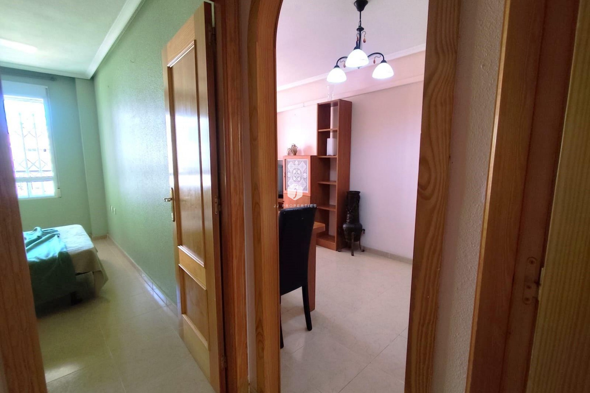 Z drugiej ręki - Mieszkanie w bloku -
Torrevieja - Centro