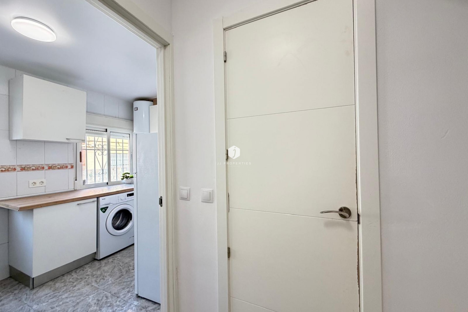 Z drugiej ręki - Mieszkanie w bloku -
Torrevieja - Centro