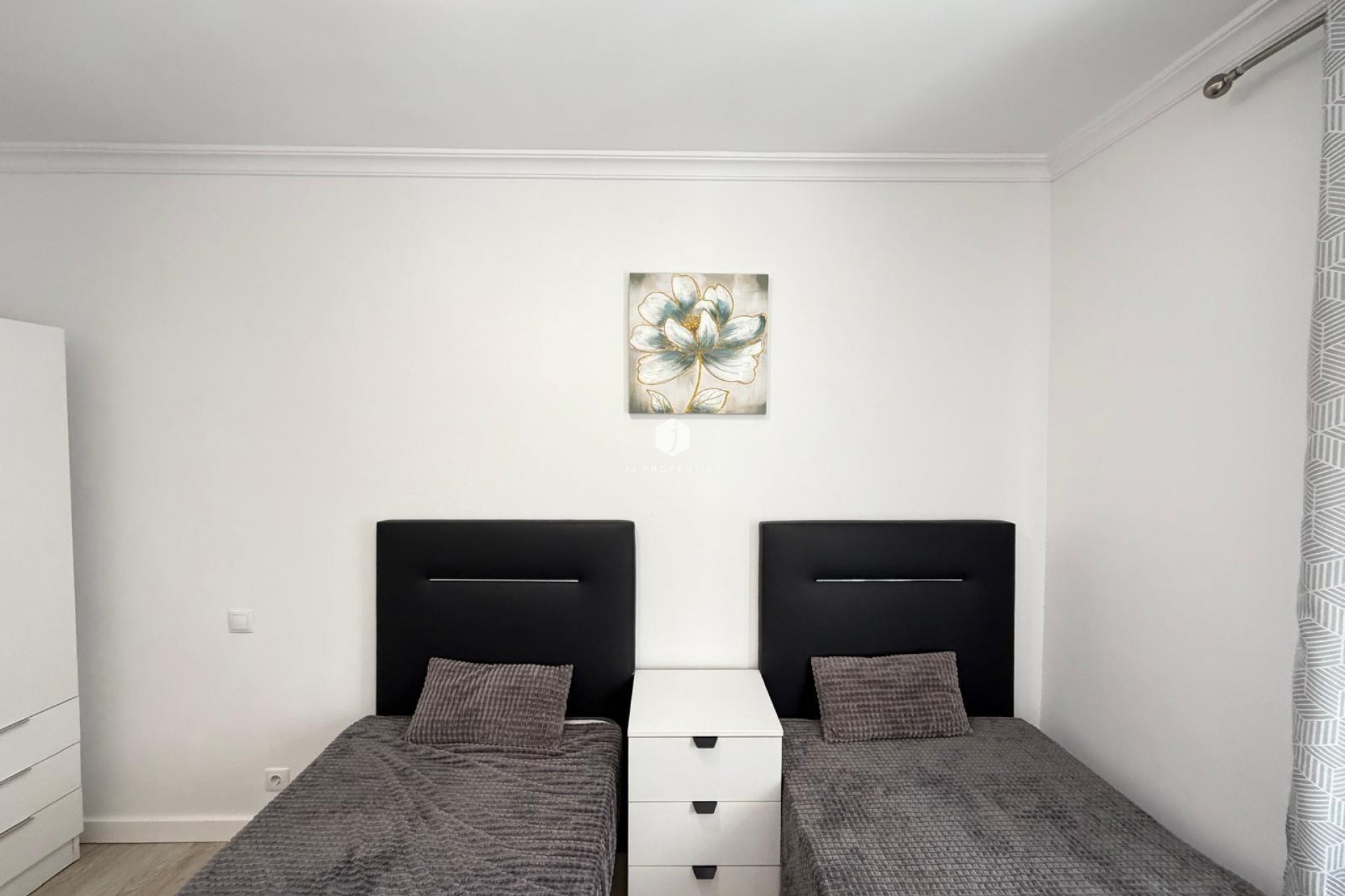 Z drugiej ręki - Mieszkanie w bloku -
Torrevieja - Centro