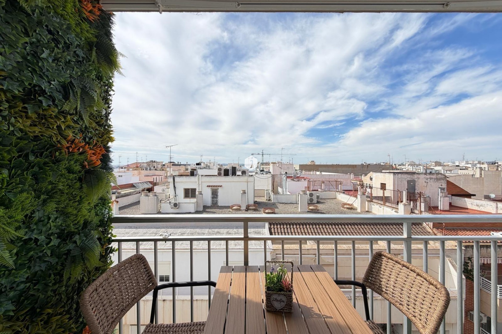 Z drugiej ręki - Mieszkanie w bloku -
Torrevieja - Centro