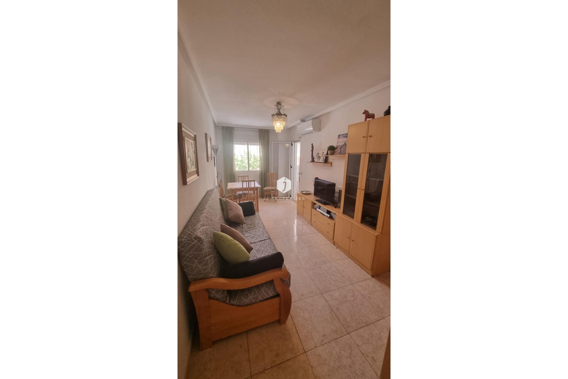 Z drugiej ręki - Mieszkanie w bloku -
Torrevieja - Centro