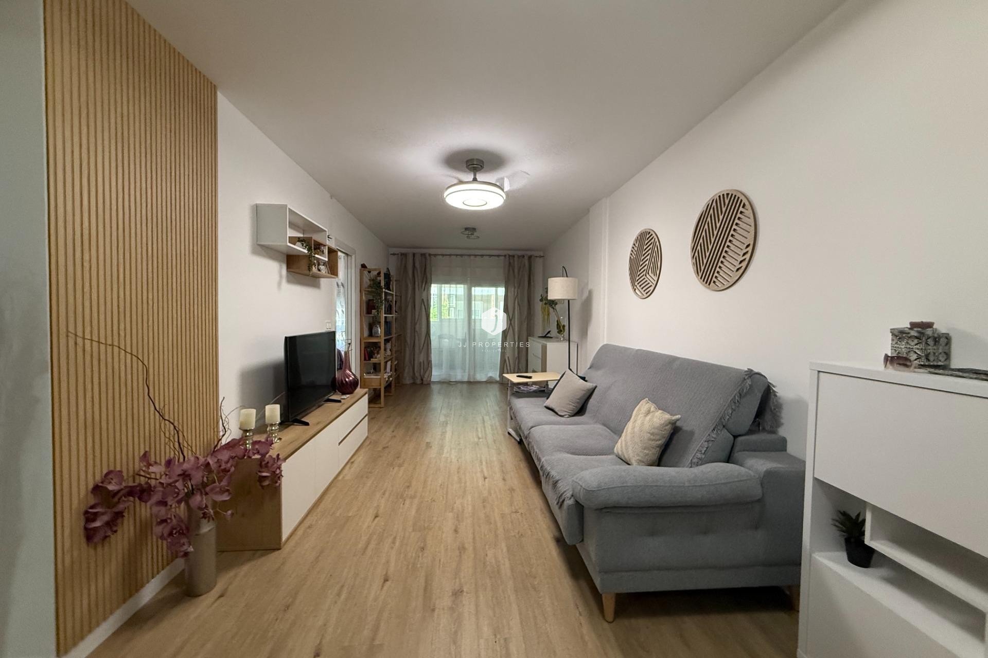 Z drugiej ręki - Mieszkanie w bloku -
Torrevieja - Centro