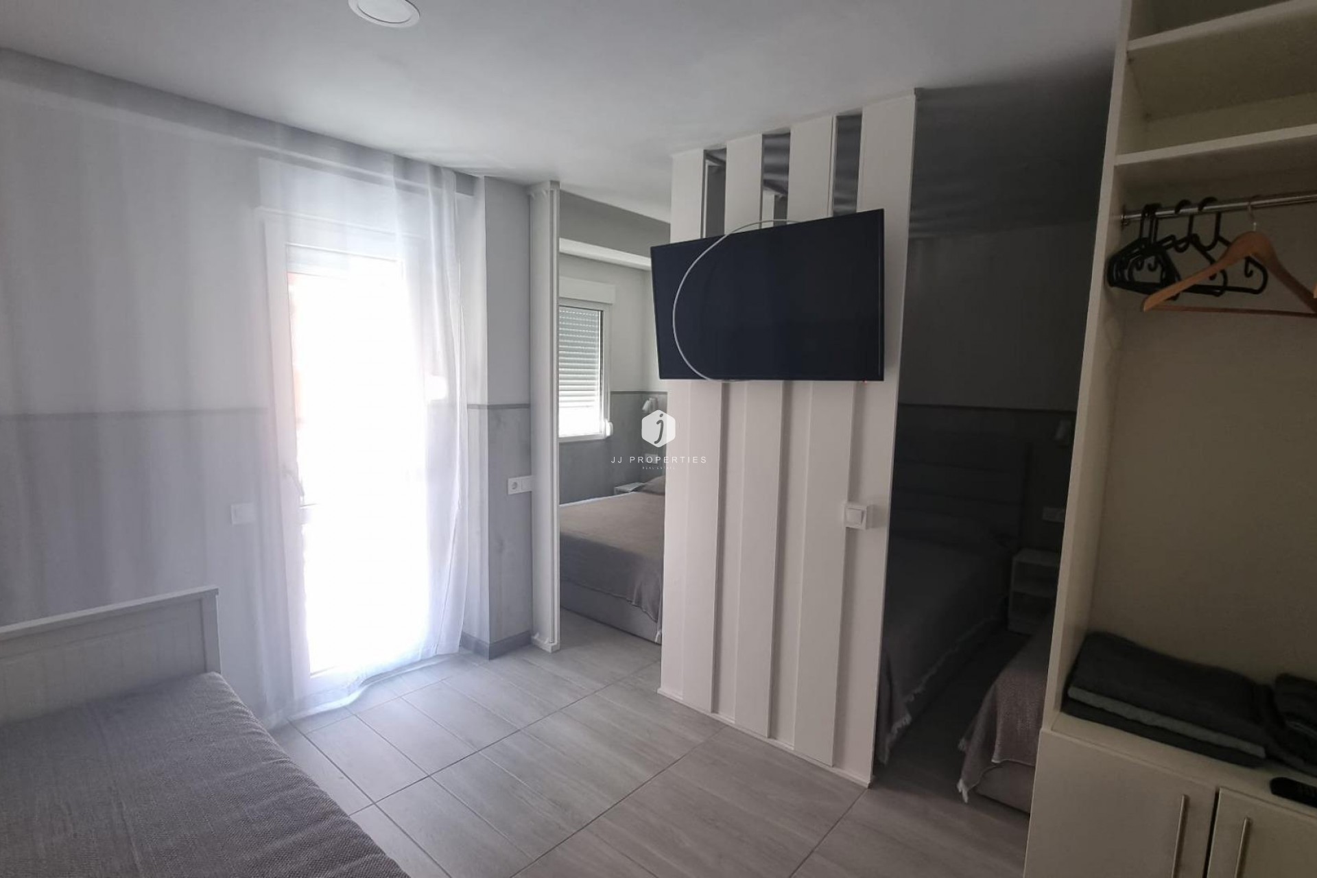 Z drugiej ręki - Mieszkanie w bloku -
Torrevieja - Centro