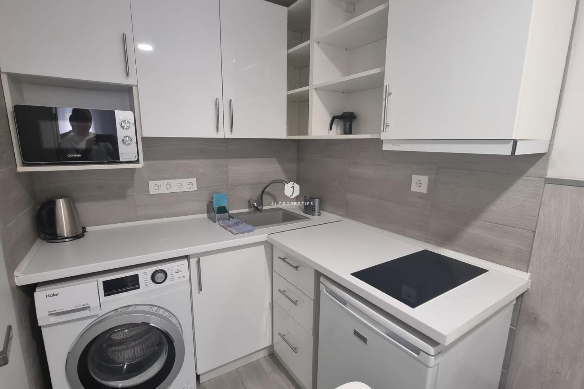 Z drugiej ręki - Mieszkanie w bloku -
Torrevieja - Centro