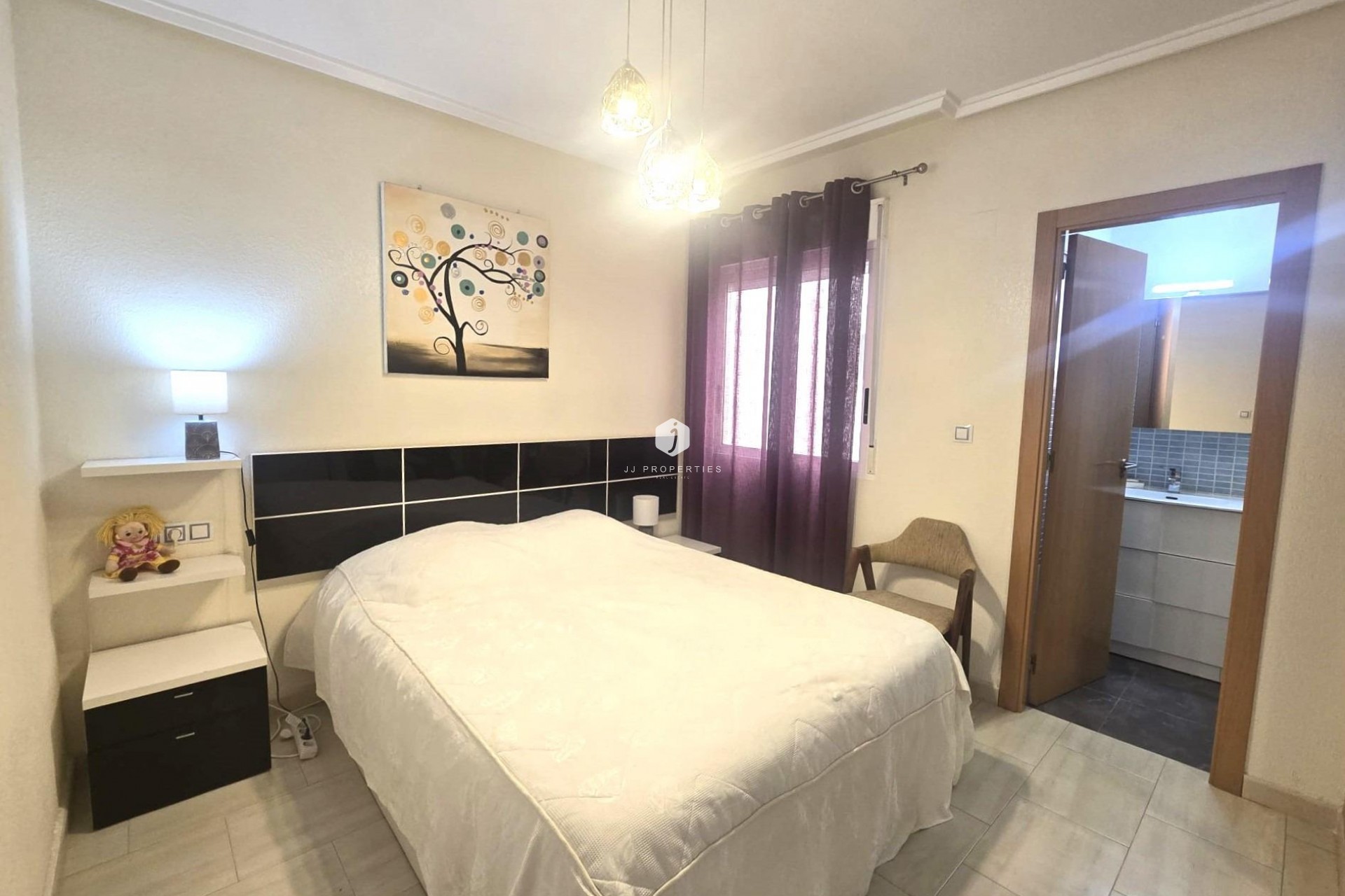 Z drugiej ręki - Mieszkanie w bloku -
Torrevieja - Centro