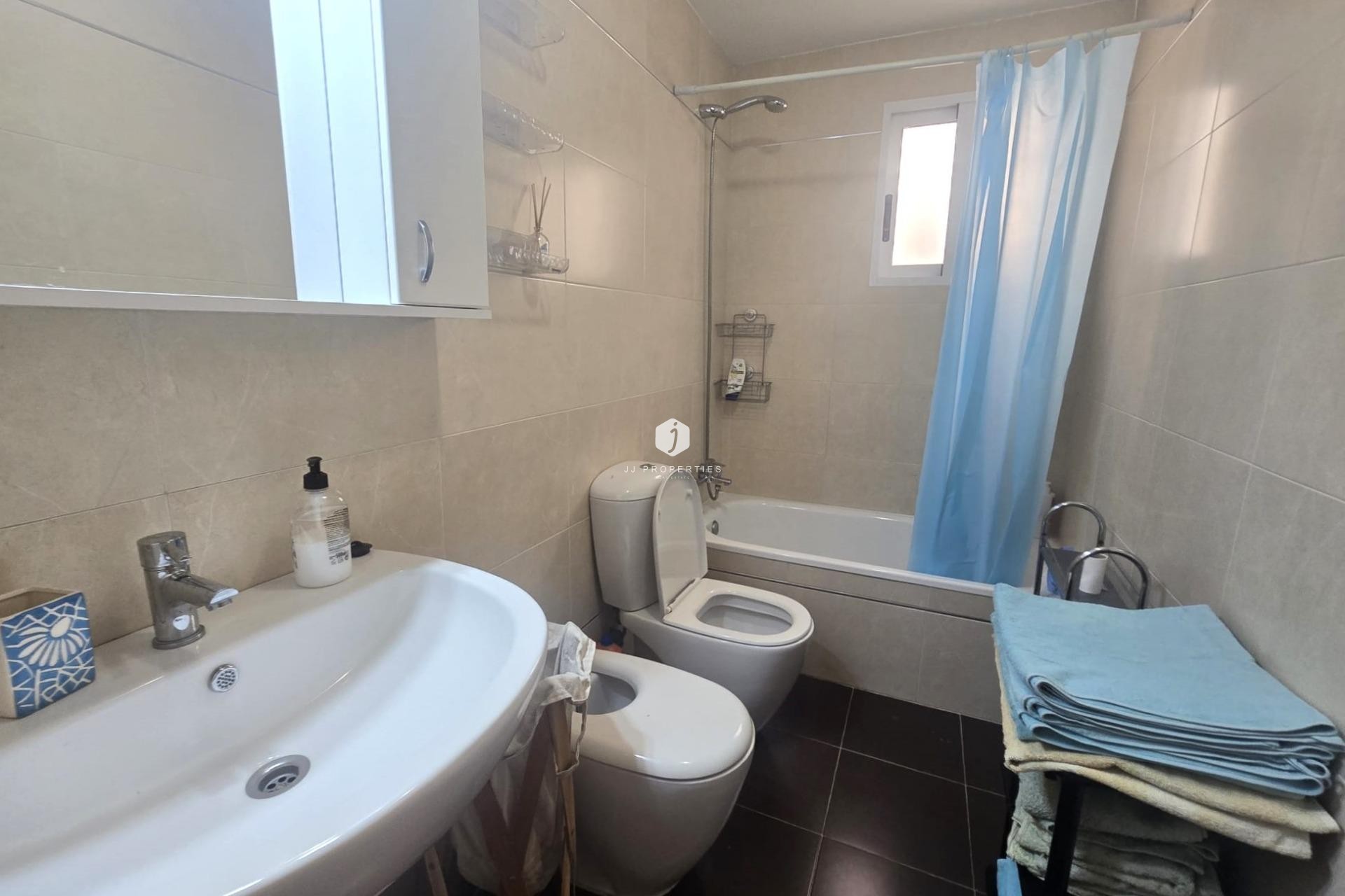 Z drugiej ręki - Mieszkanie w bloku -
Torrevieja - Centro