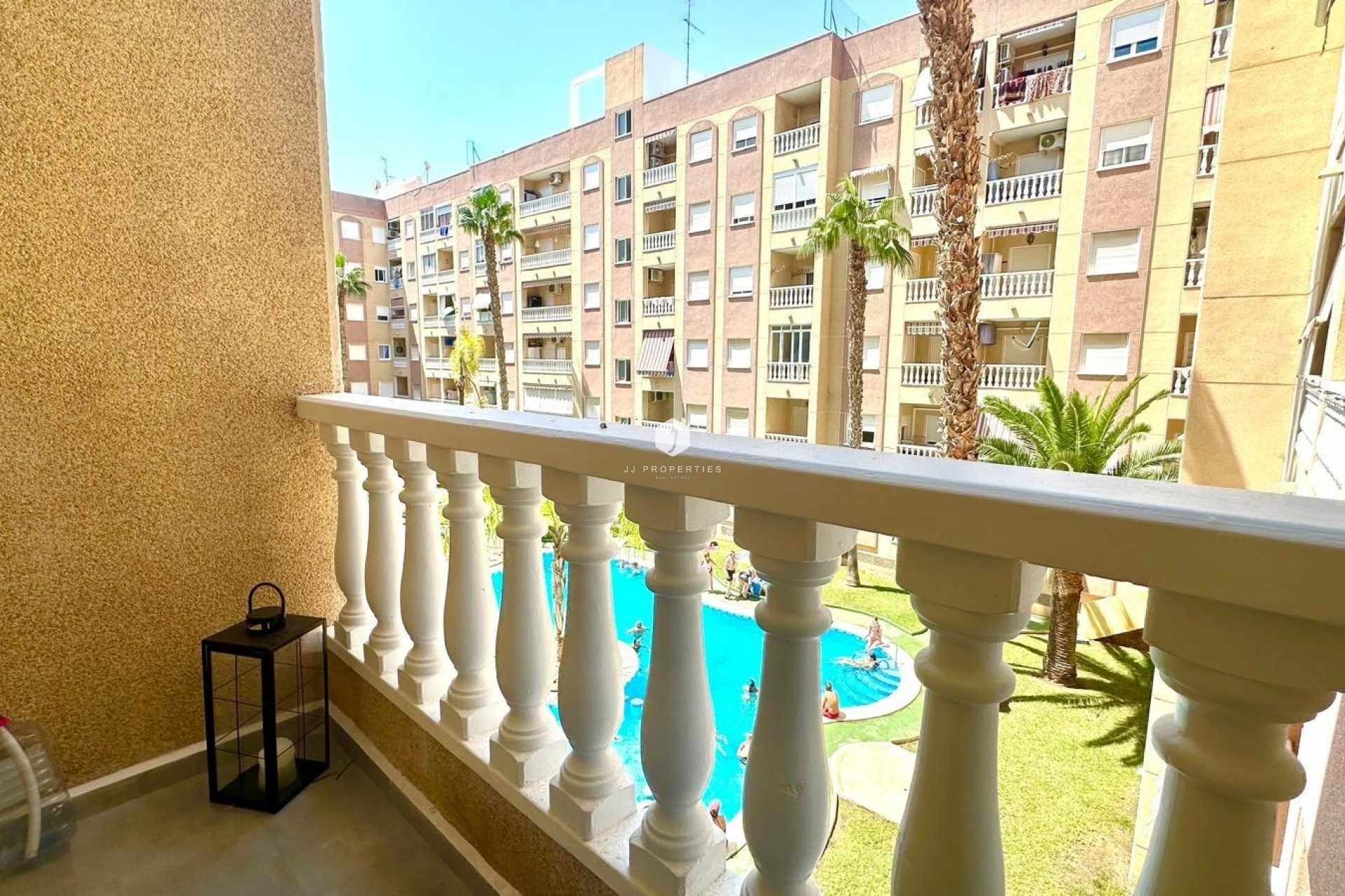 Z drugiej ręki - Mieszkanie w bloku -
Torrevieja - Centro