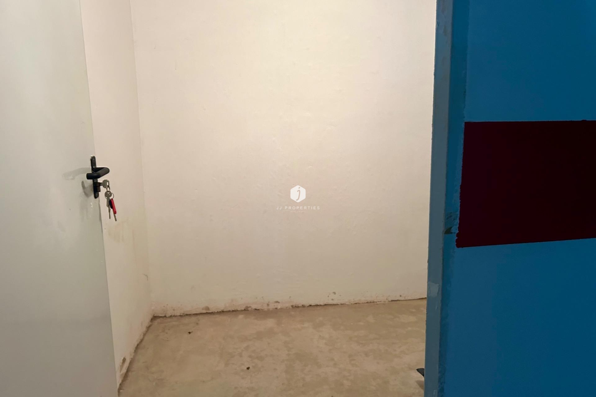 Z drugiej ręki - Mieszkanie w bloku -
Torrevieja - Centro