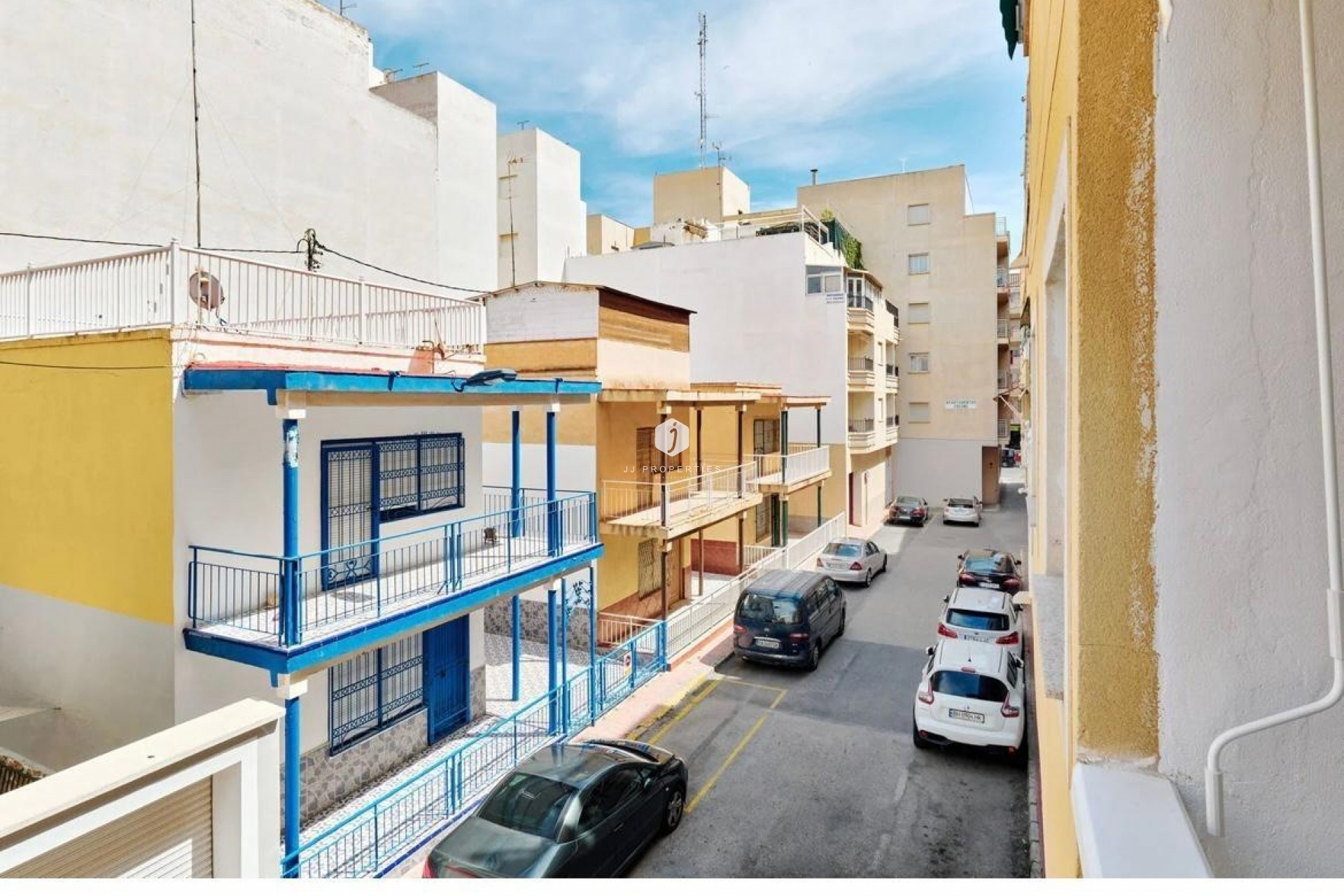Z drugiej ręki - Mieszkanie w bloku -
Torrevieja - Centro