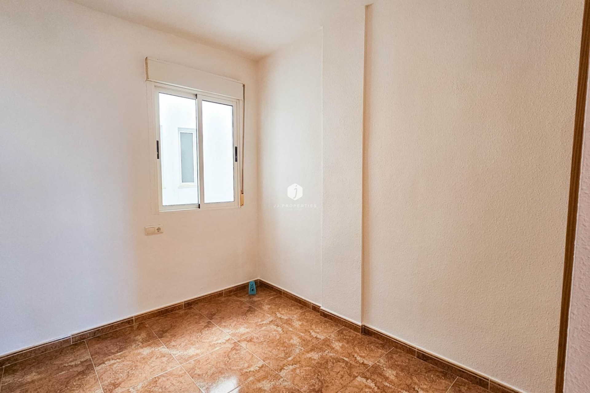 Z drugiej ręki - Mieszkanie w bloku -
Torrevieja - Centro