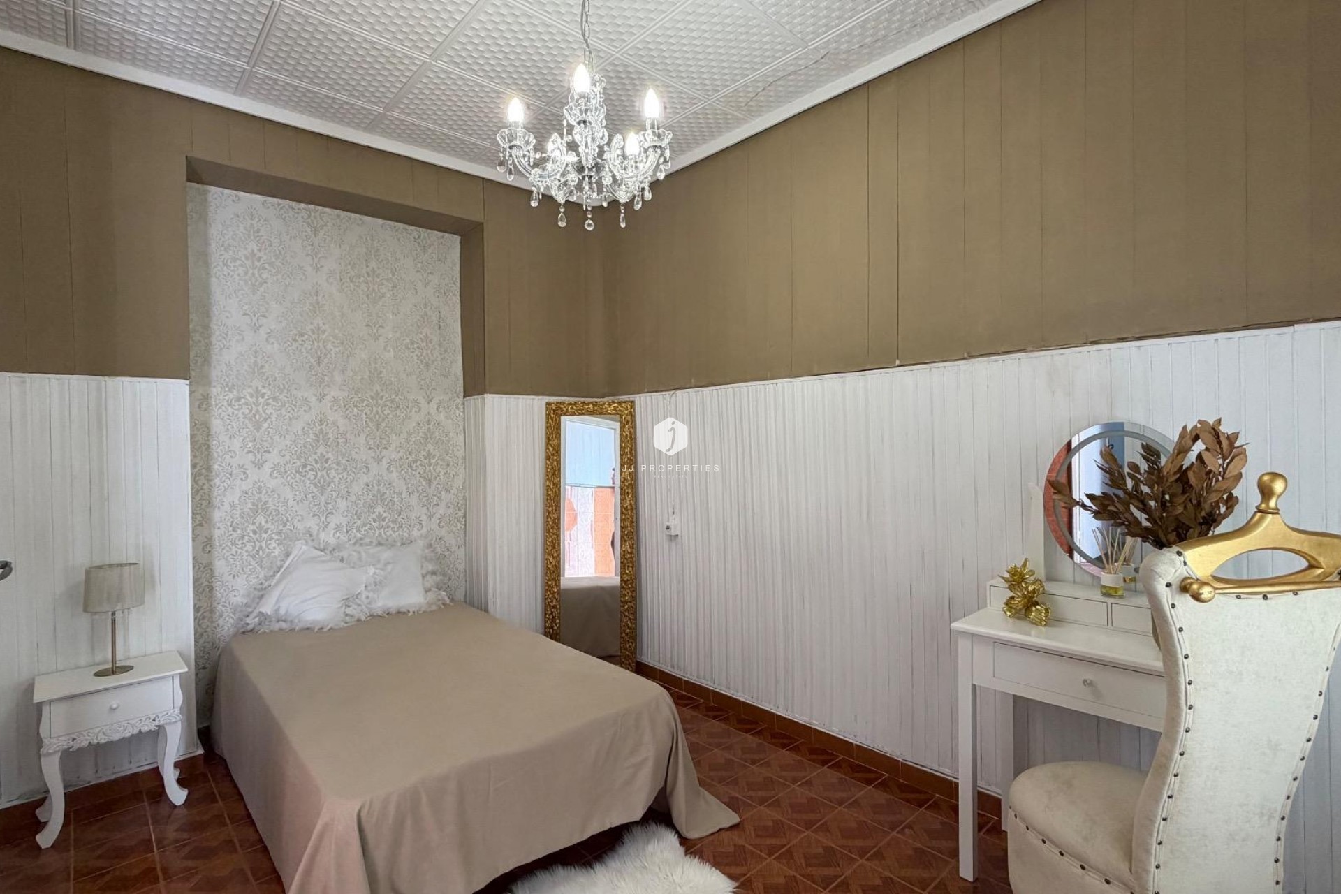 Z drugiej ręki - Mieszkanie w bloku -
Torrevieja - Centro