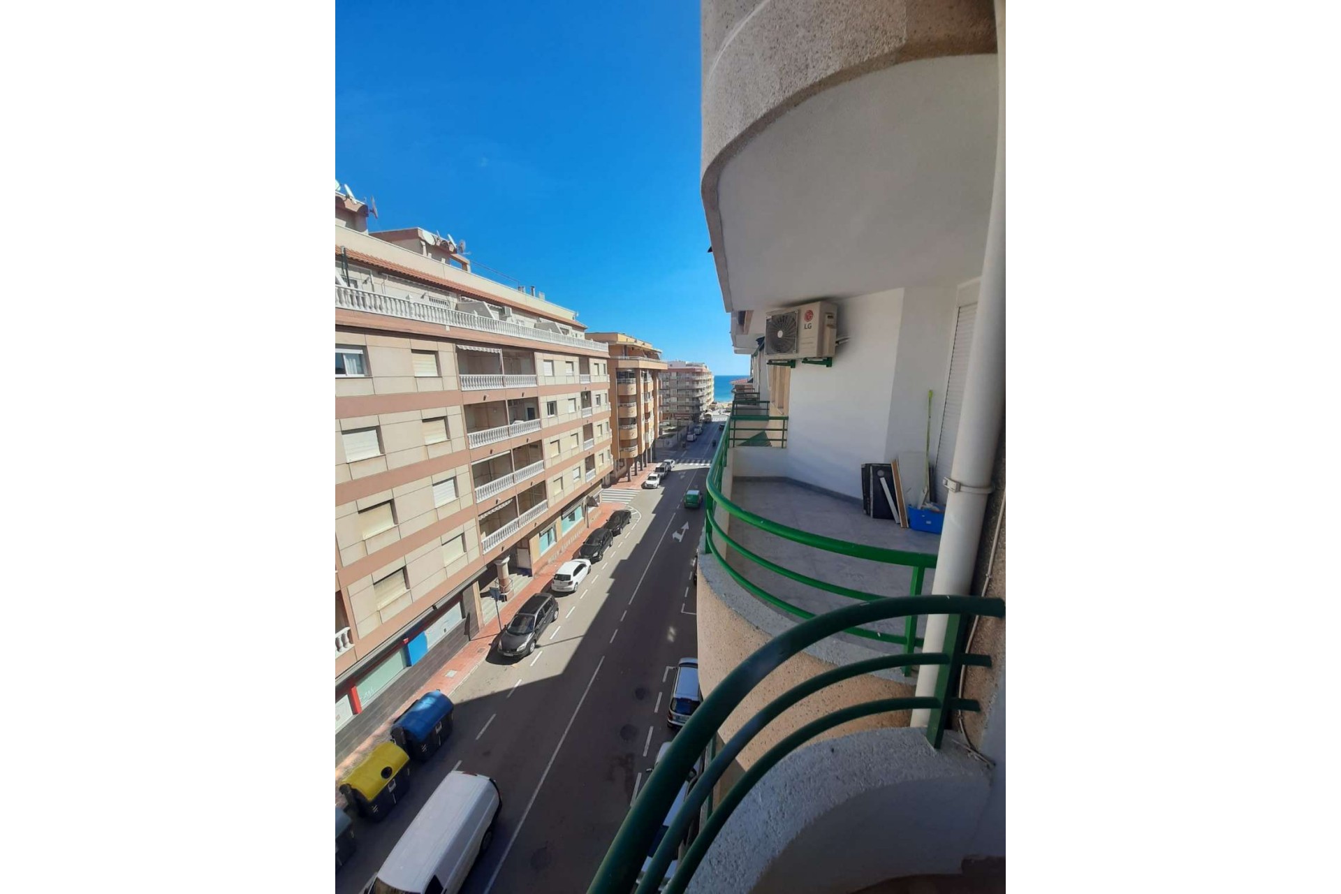 Z drugiej ręki - Mieszkanie w bloku -
Torrevieja - Costa Blanca