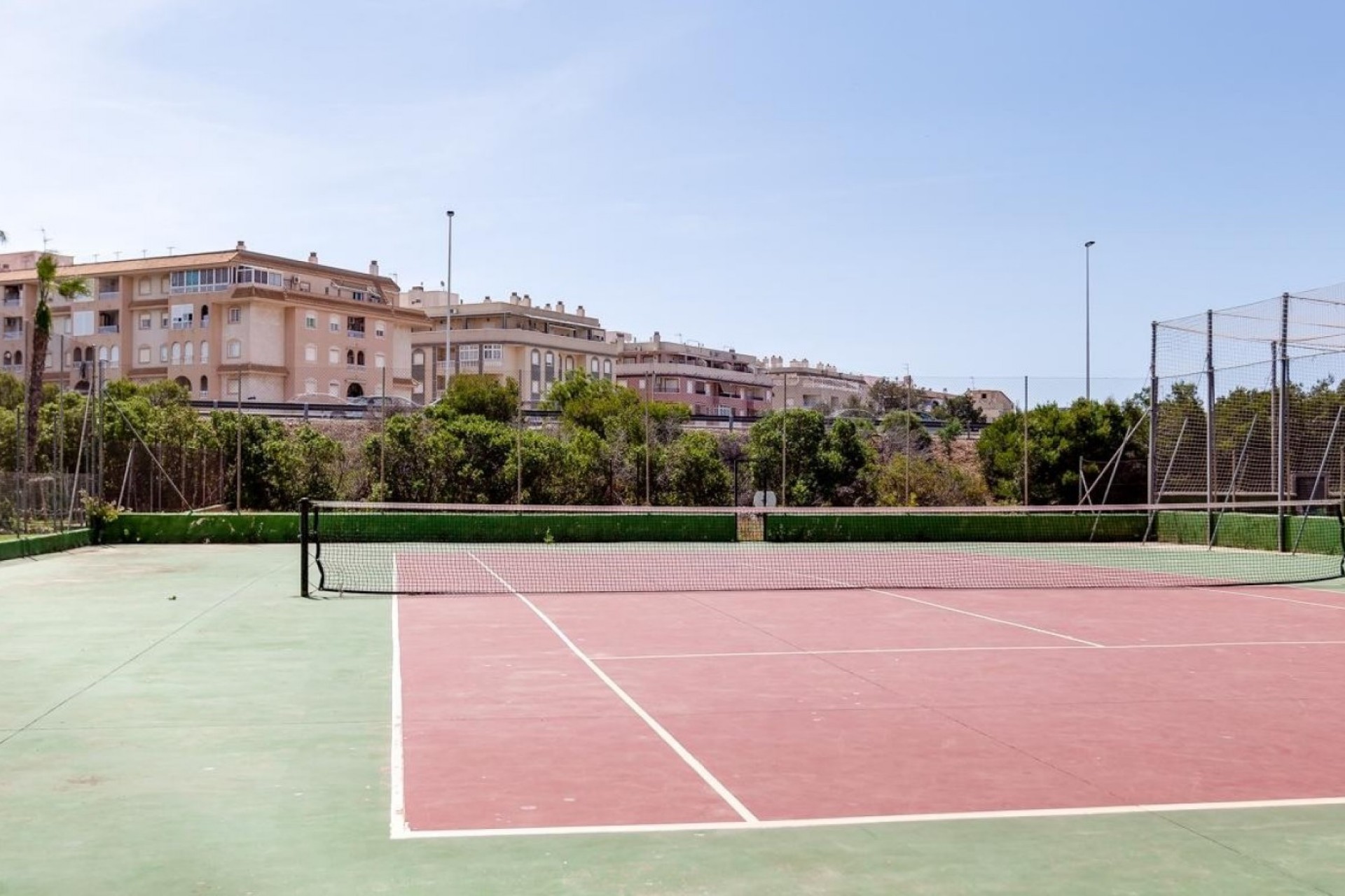 Z drugiej ręki - Mieszkanie w bloku -
Torrevieja - Costa Blanca