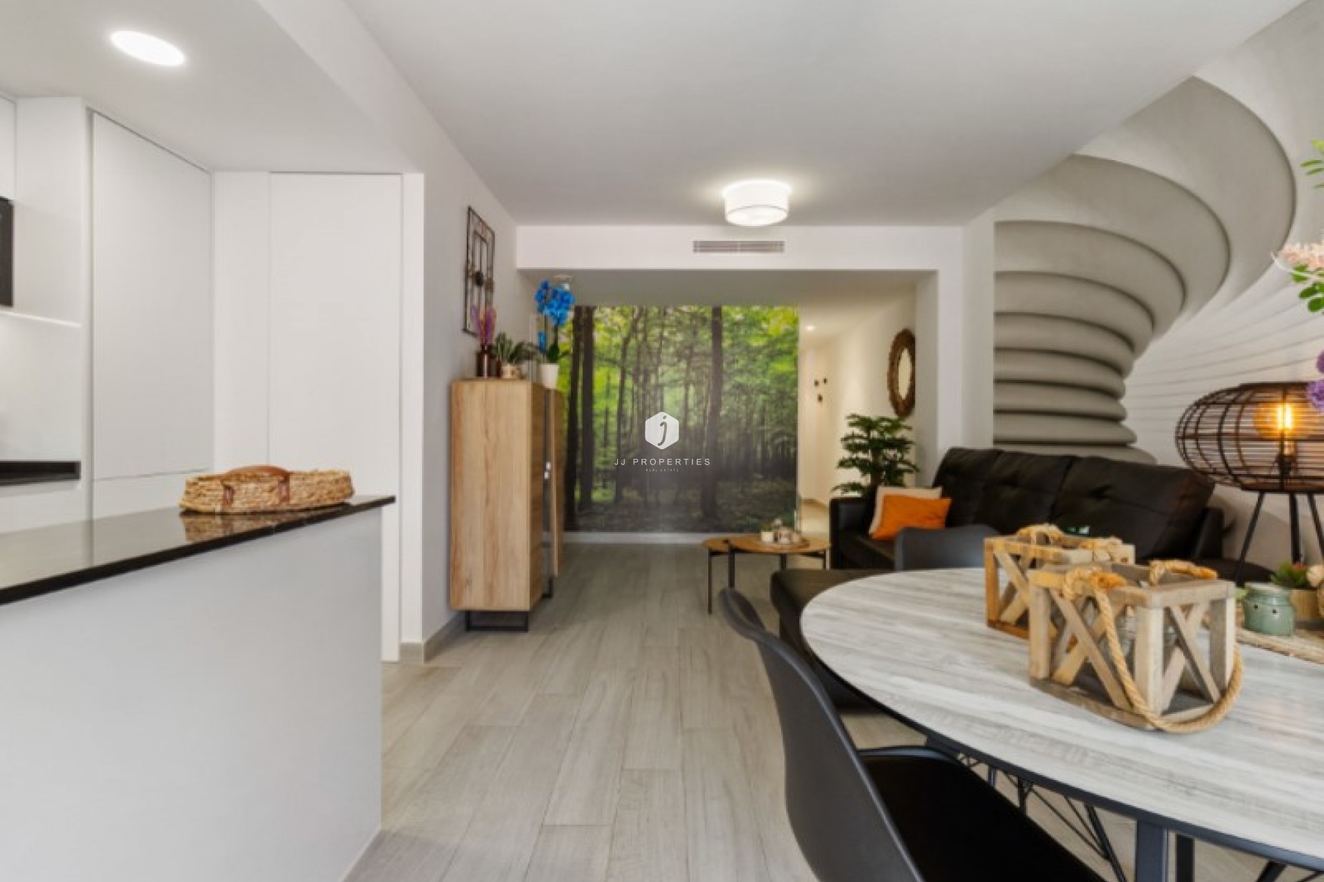 Z drugiej ręki - Mieszkanie w bloku -
Torrevieja - Costa Blanca