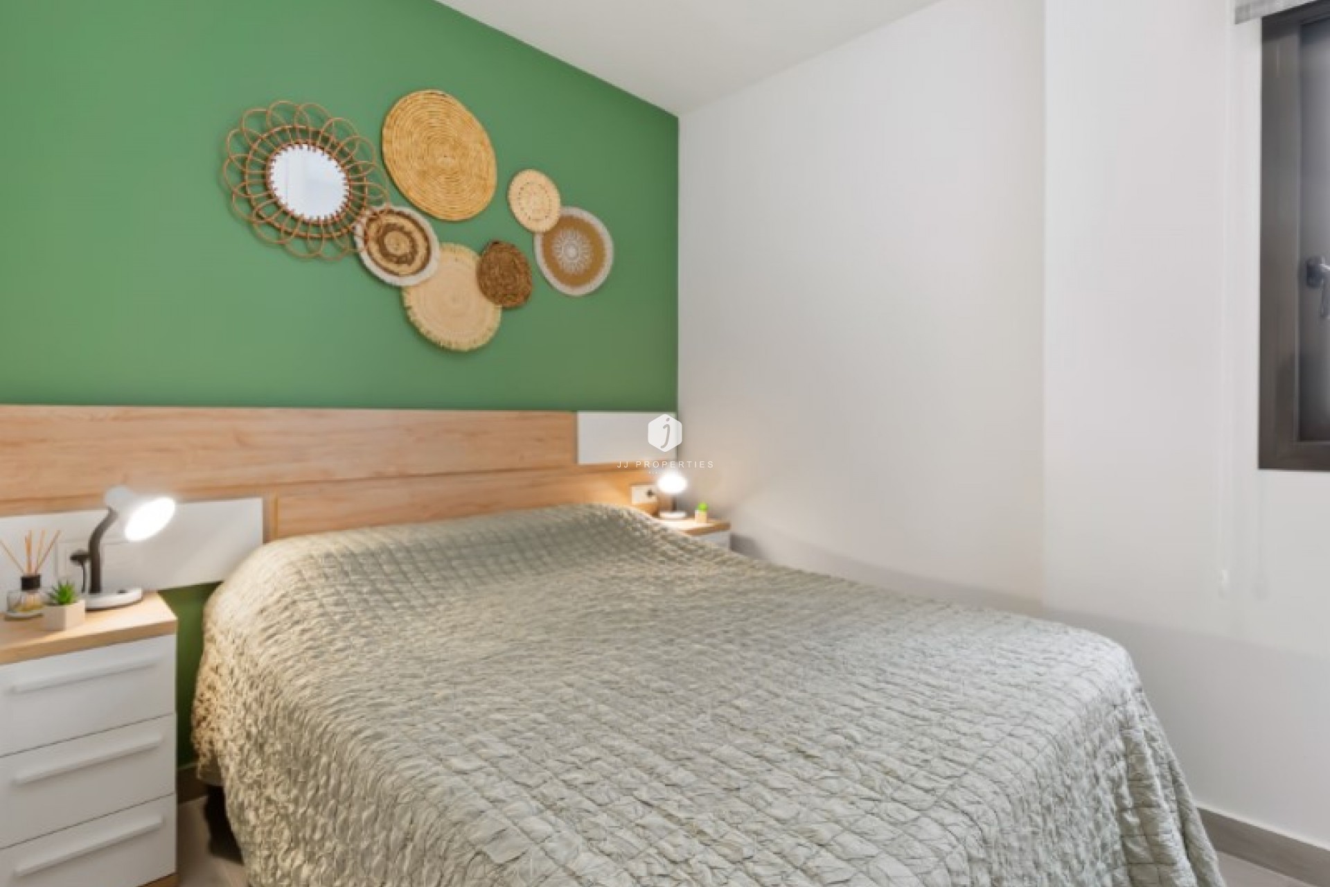 Z drugiej ręki - Mieszkanie w bloku -
Torrevieja - Costa Blanca