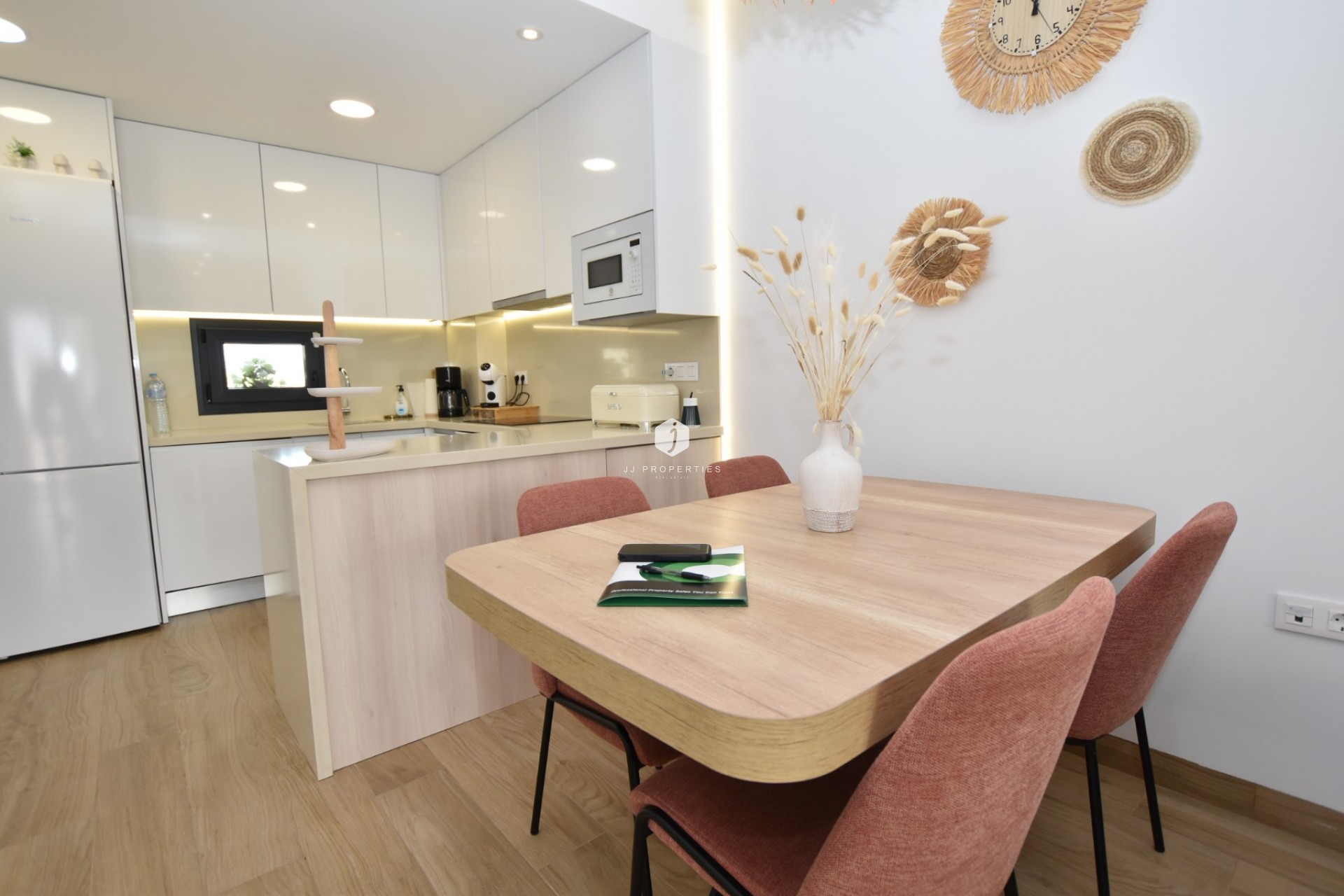 Z drugiej ręki - Mieszkanie w bloku -
Torrevieja - Costa Blanca