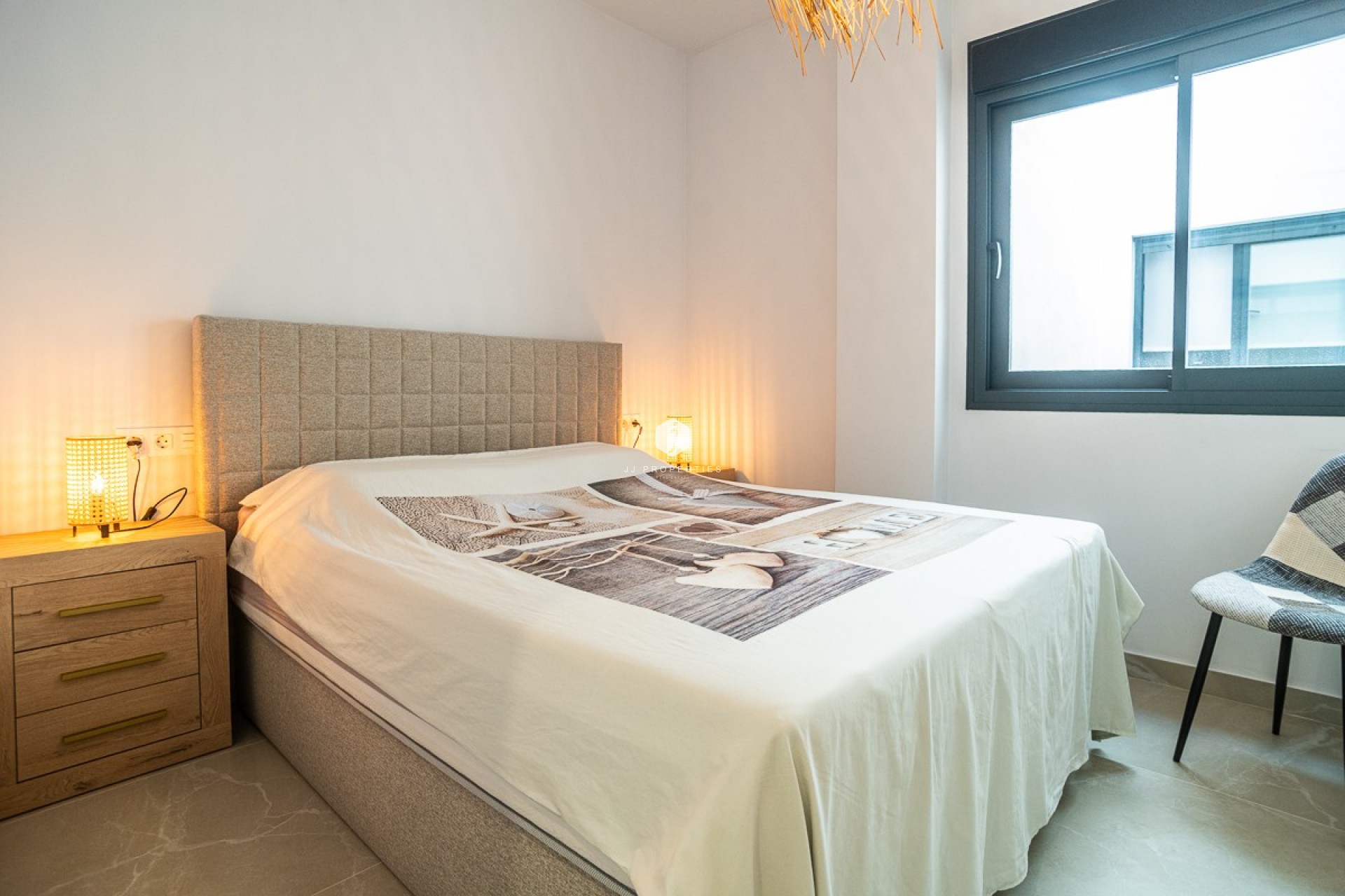 Z drugiej ręki - Mieszkanie w bloku -
Torrevieja - Costa Blanca