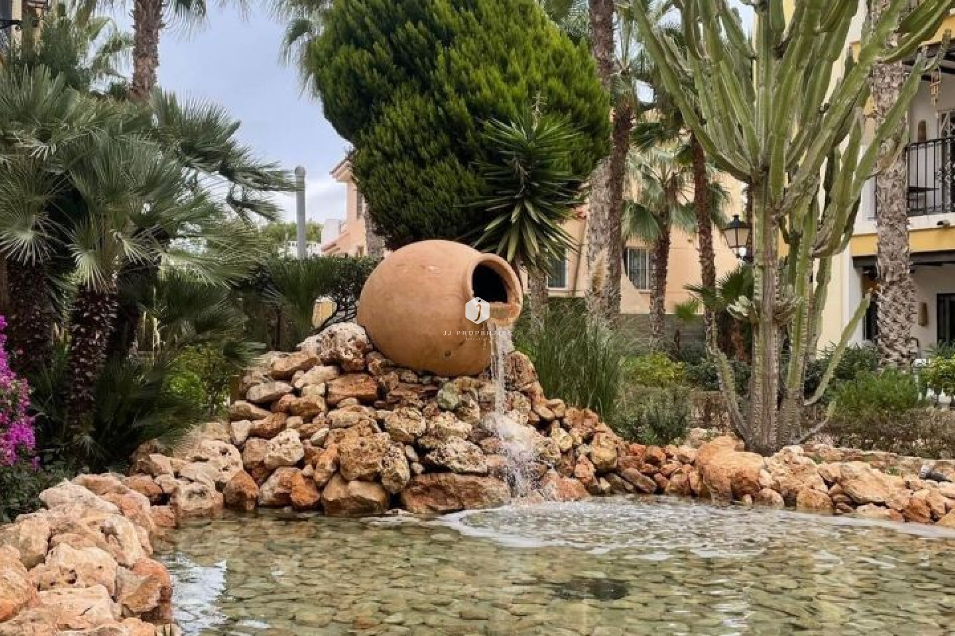 Z drugiej ręki - Mieszkanie w bloku -
Torrevieja - Costa Blanca