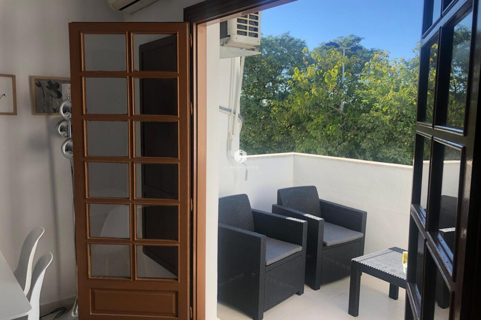 Z drugiej ręki - Mieszkanie w bloku -
Torrevieja - Costa Blanca