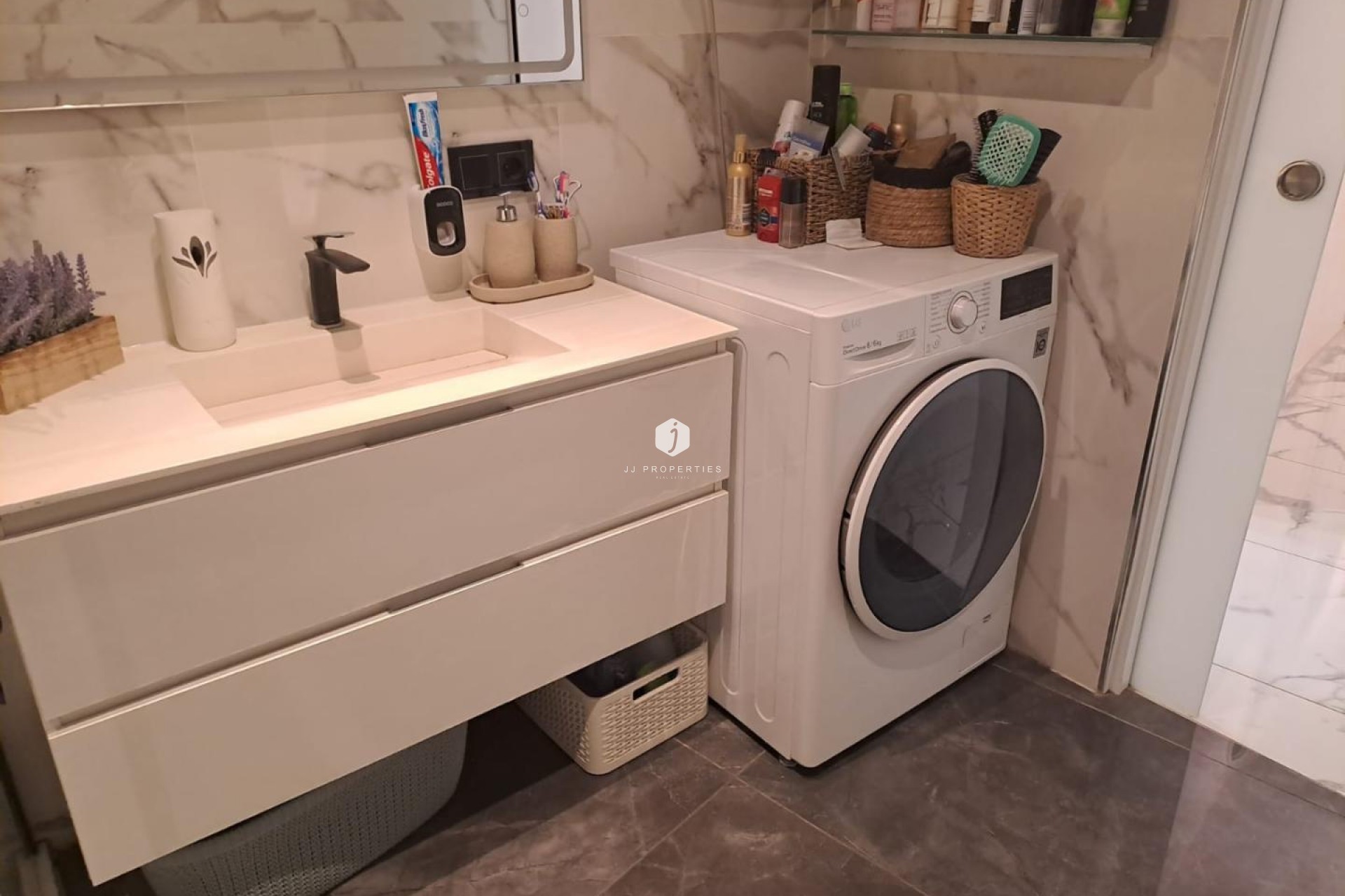 Z drugiej ręki - Mieszkanie w bloku -
Torrevieja - Costa Blanca