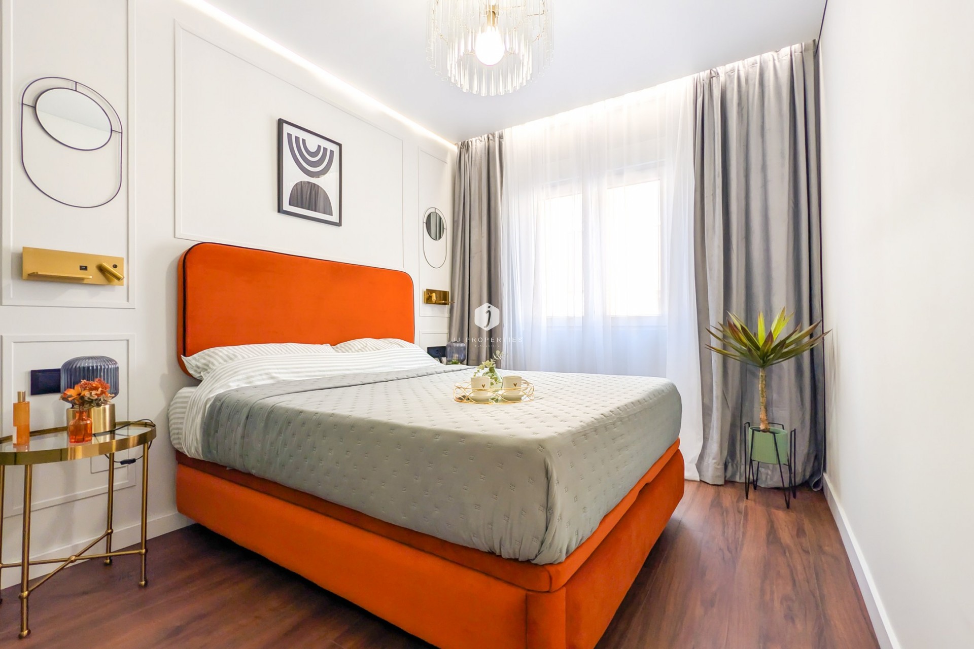 Z drugiej ręki - Mieszkanie w bloku -
Torrevieja - Costa Blanca