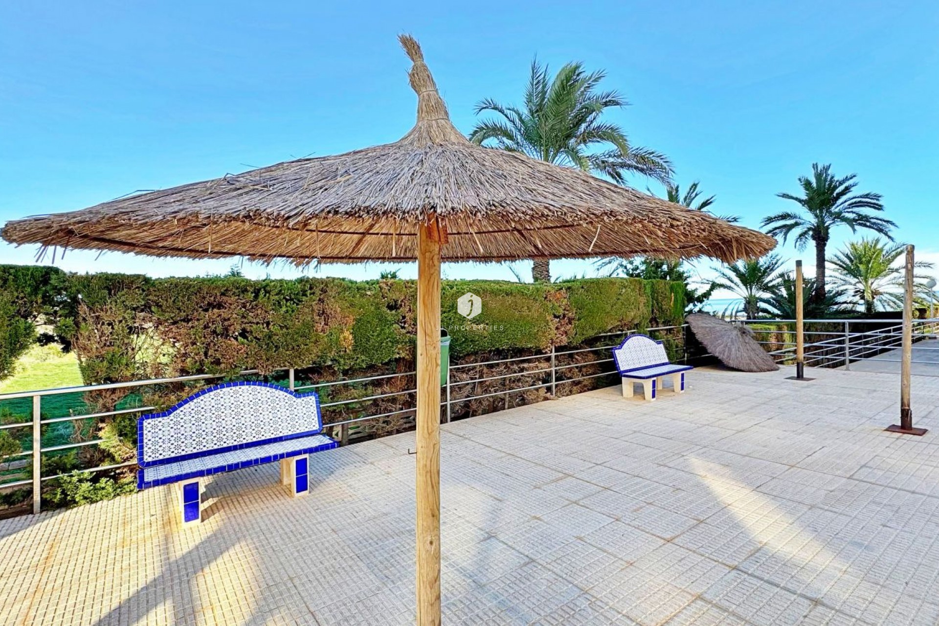 Z drugiej ręki - Mieszkanie w bloku -
Torrevieja - Costa Blanca