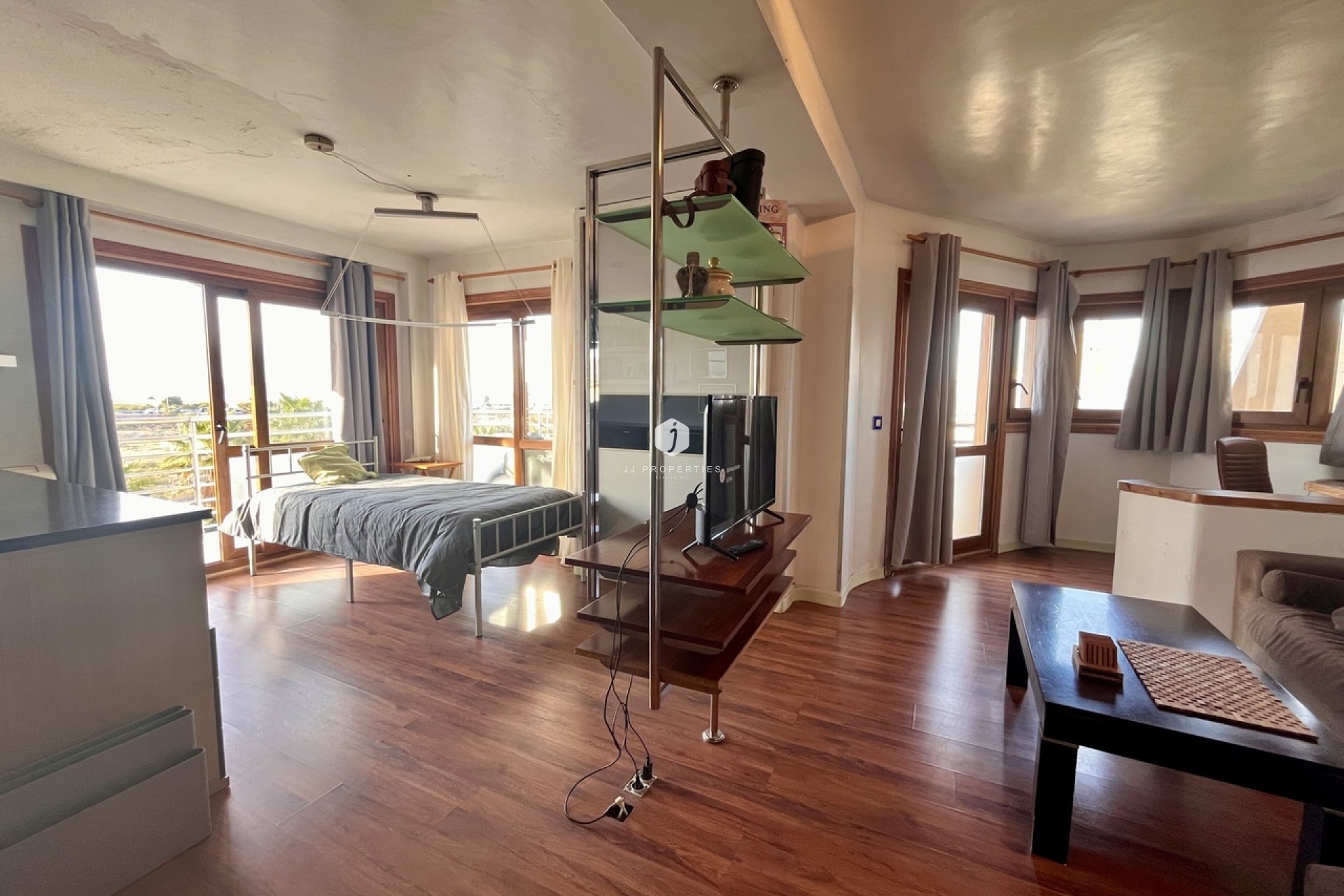 Z drugiej ręki - Mieszkanie w bloku -
Torrevieja - Costa Blanca