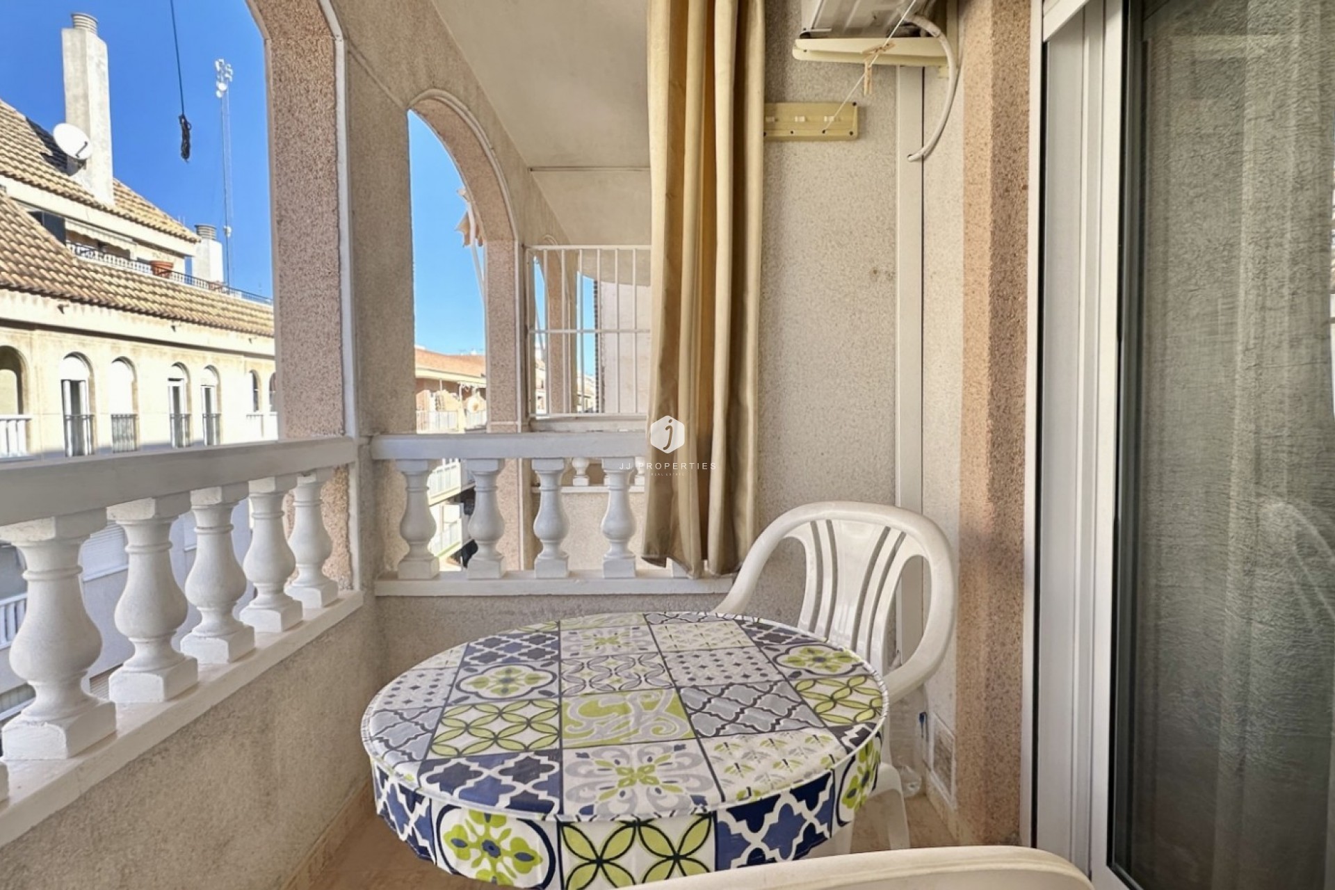 Z drugiej ręki - Mieszkanie w bloku -
Torrevieja - Costa Blanca