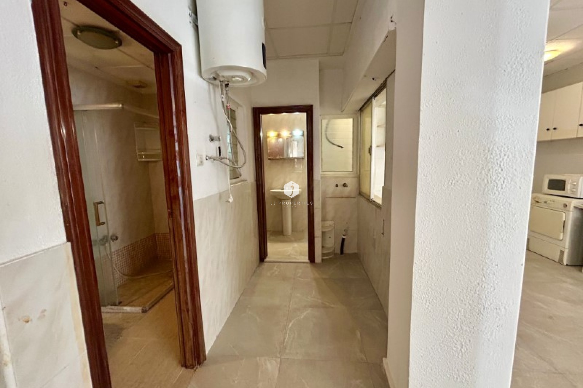 Z drugiej ręki - Mieszkanie w bloku -
Torrevieja - Costa Blanca