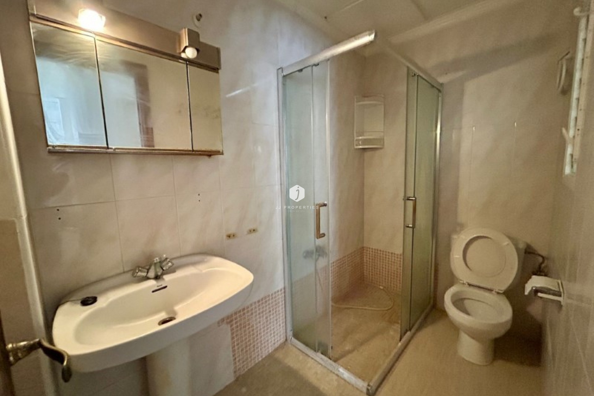 Z drugiej ręki - Mieszkanie w bloku -
Torrevieja - Costa Blanca