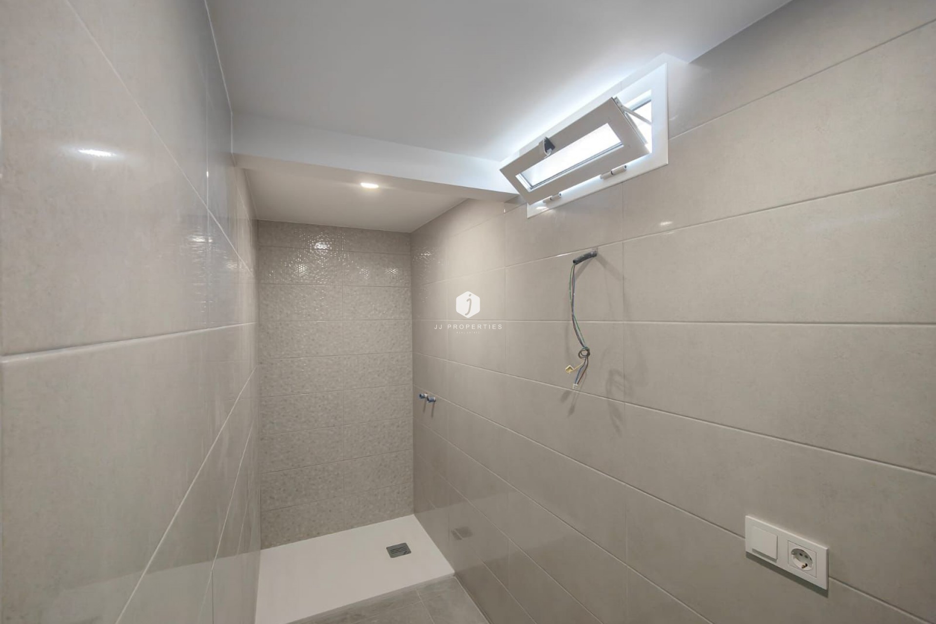 Z drugiej ręki - Mieszkanie w bloku -
Torrevieja - Costa Blanca