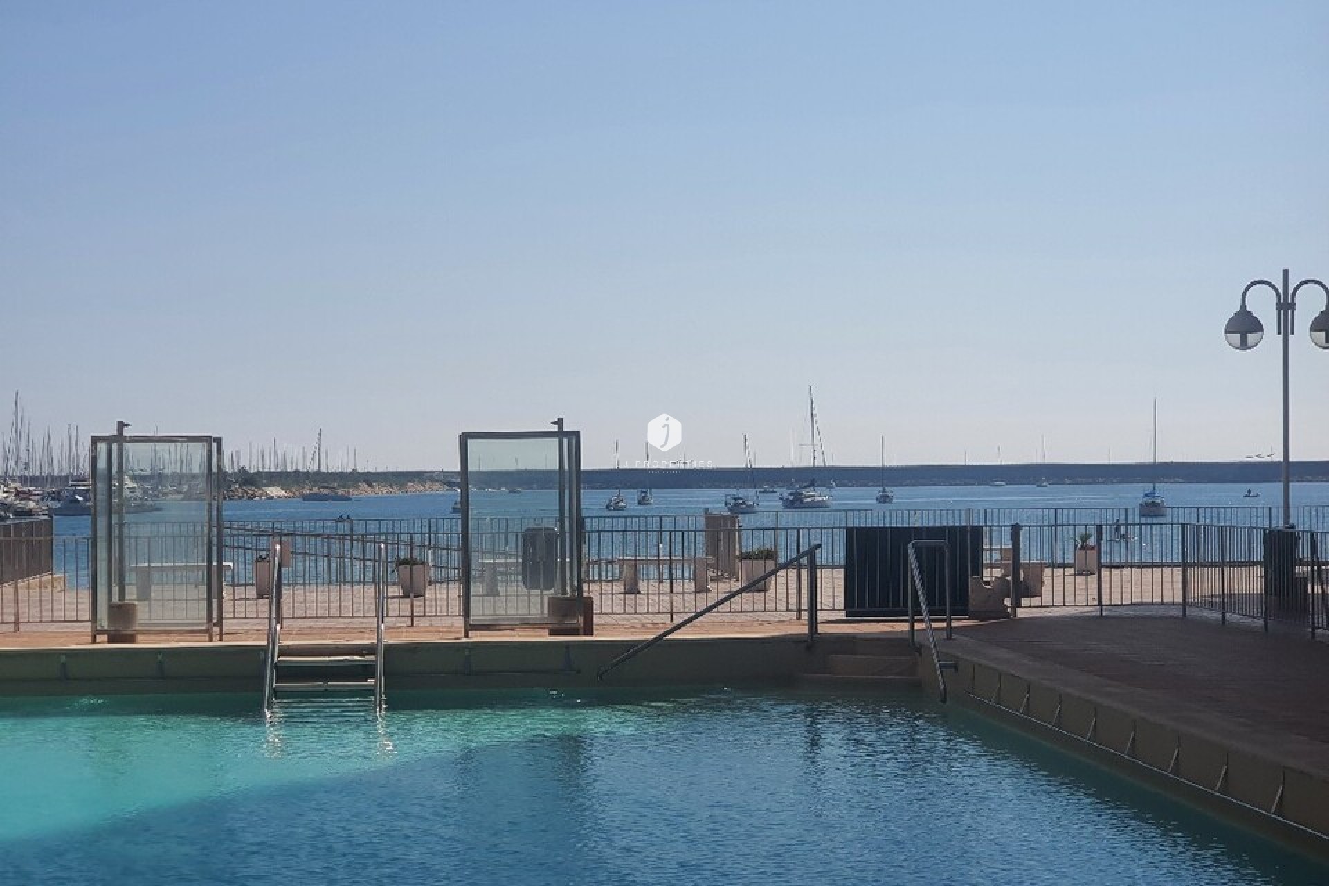 Z drugiej ręki - Mieszkanie w bloku -
Torrevieja - Costa Blanca