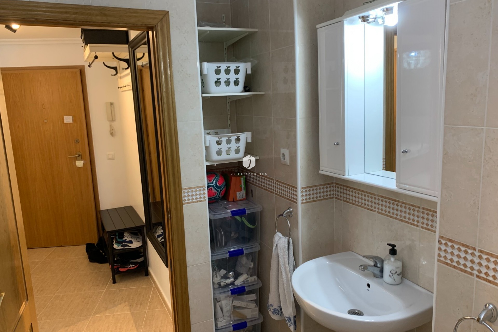 Z drugiej ręki - Mieszkanie w bloku -
Torrevieja - Costa Blanca