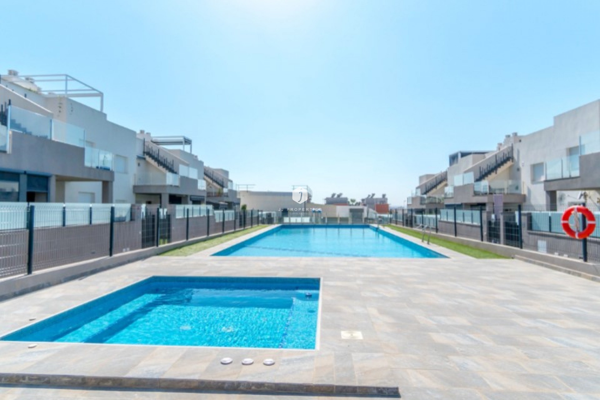 Z drugiej ręki - Mieszkanie w bloku -
Torrevieja - Costa Blanca