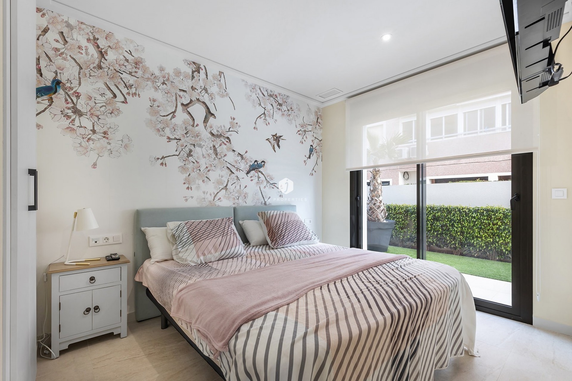 Z drugiej ręki - Mieszkanie w bloku -
Torrevieja - Costa Blanca