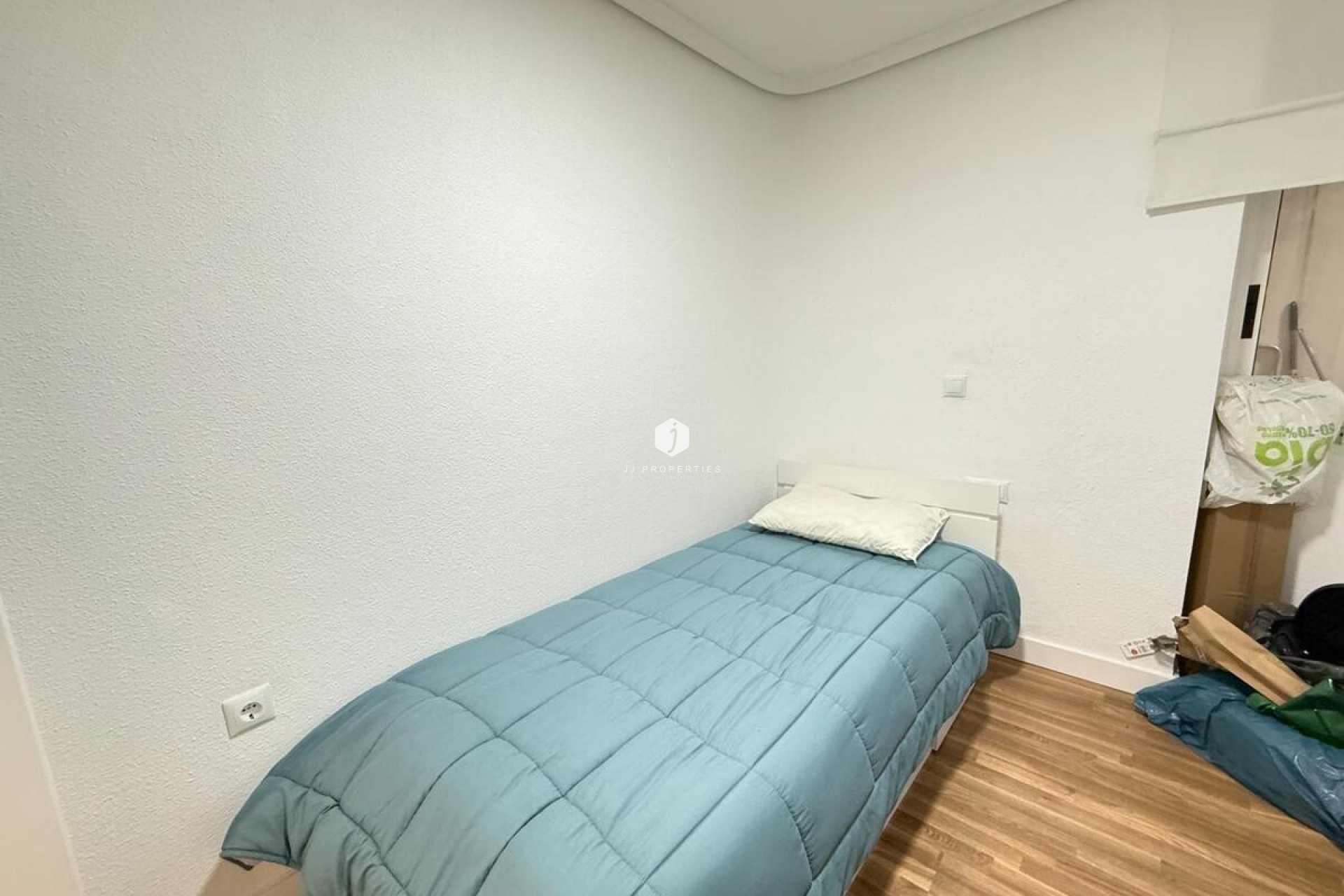 Z drugiej ręki - Mieszkanie w bloku -
Torrevieja - Costa Blanca