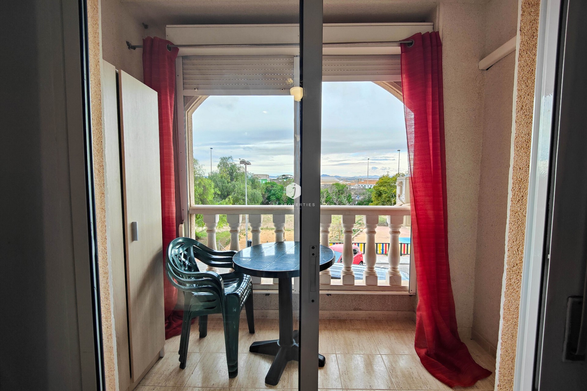 Z drugiej ręki - Mieszkanie w bloku -
Torrevieja - Costa Blanca