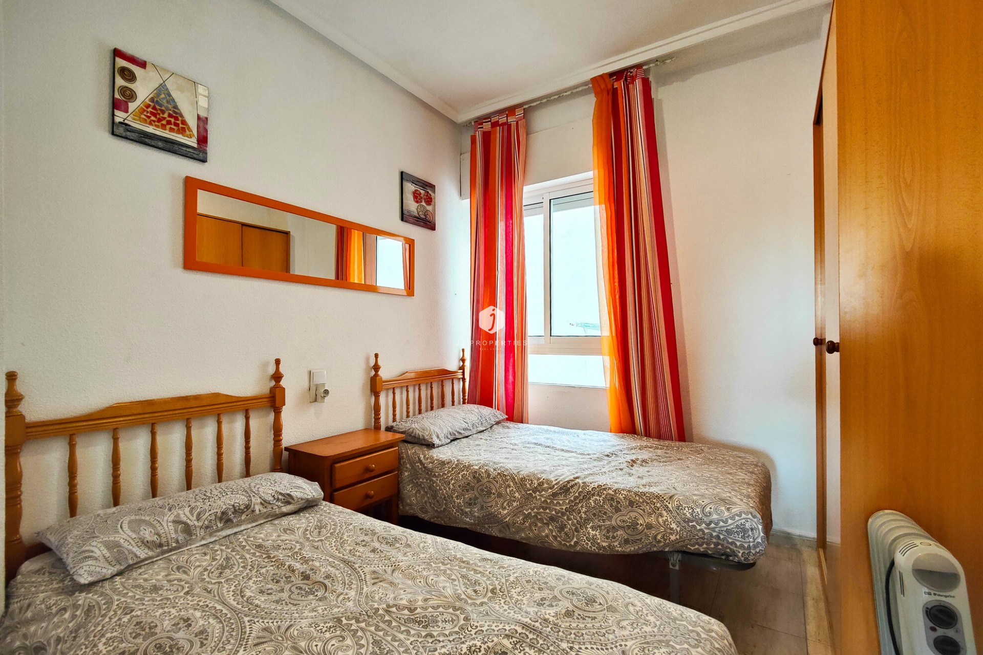 Z drugiej ręki - Mieszkanie w bloku -
Torrevieja - Costa Blanca