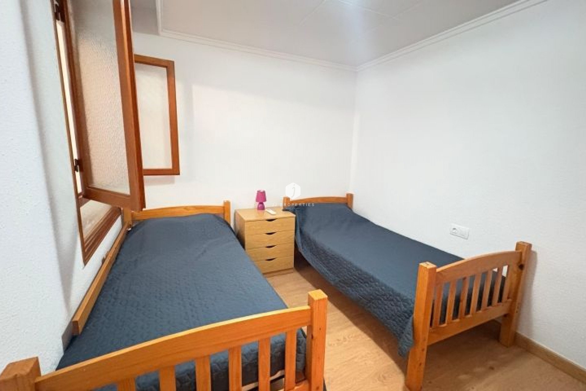 Z drugiej ręki - Mieszkanie w bloku -
Torrevieja - Costa Blanca