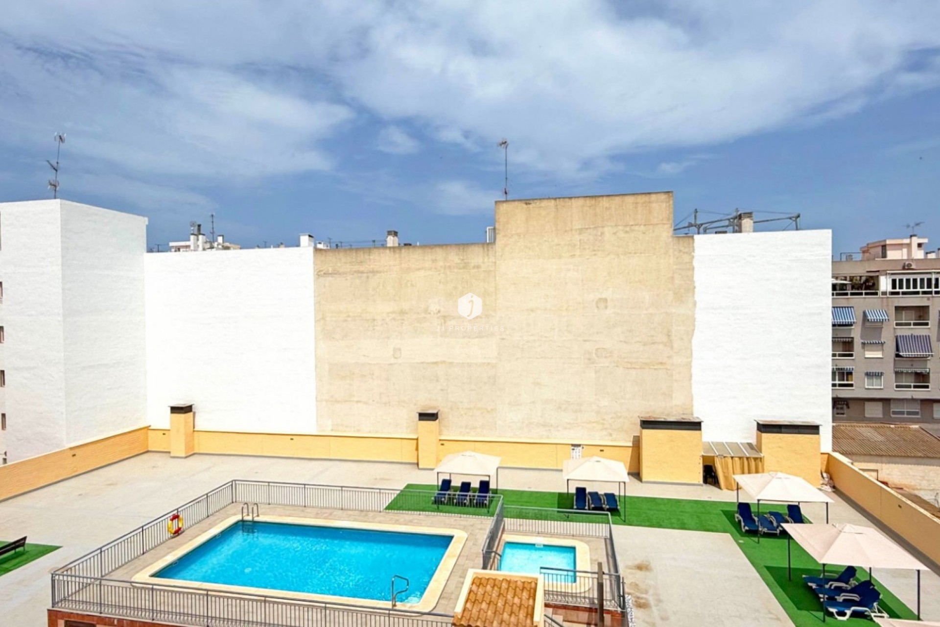 Z drugiej ręki - Mieszkanie w bloku -
Torrevieja - Costa Blanca