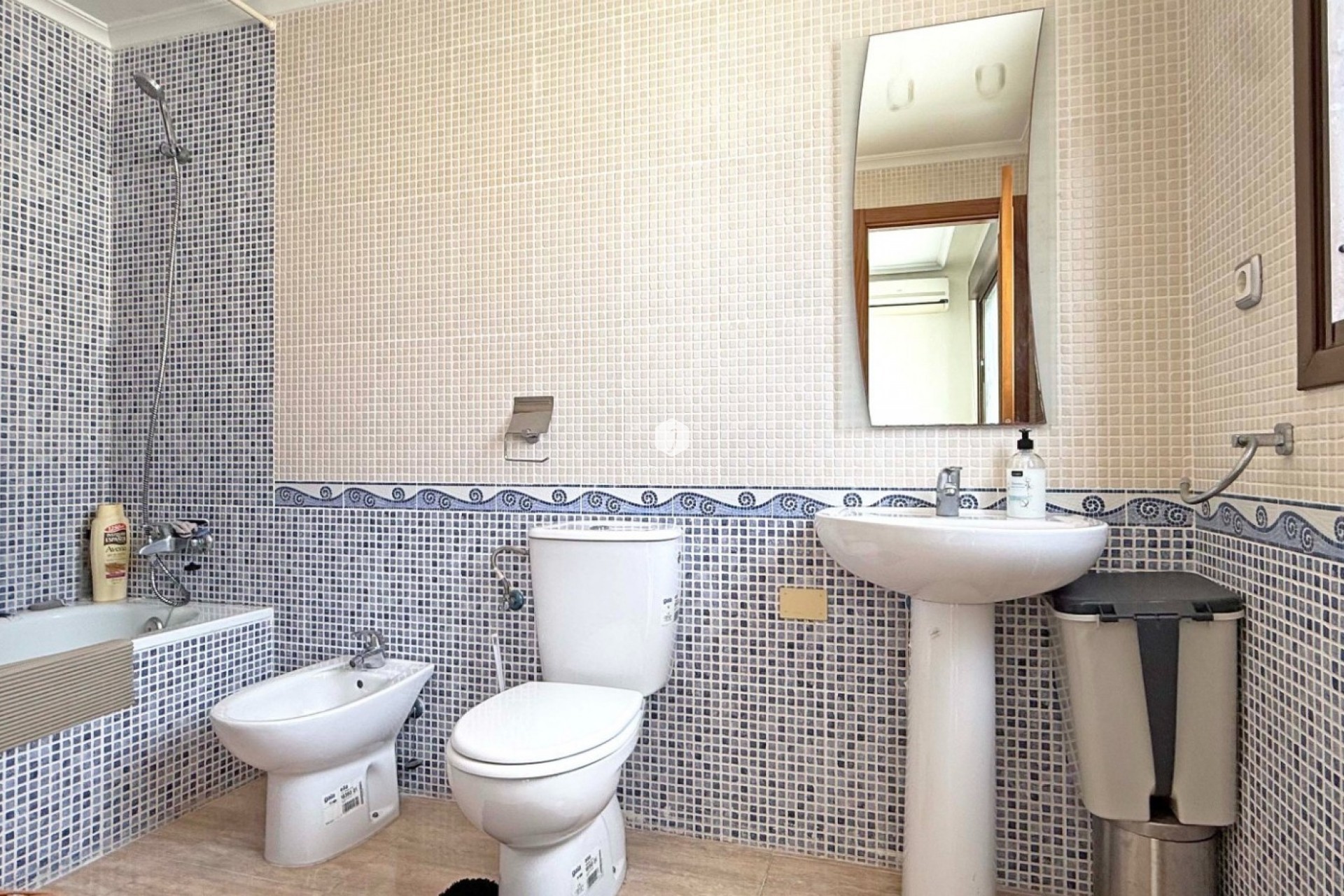 Z drugiej ręki - Mieszkanie w bloku -
Torrevieja - Costa Blanca