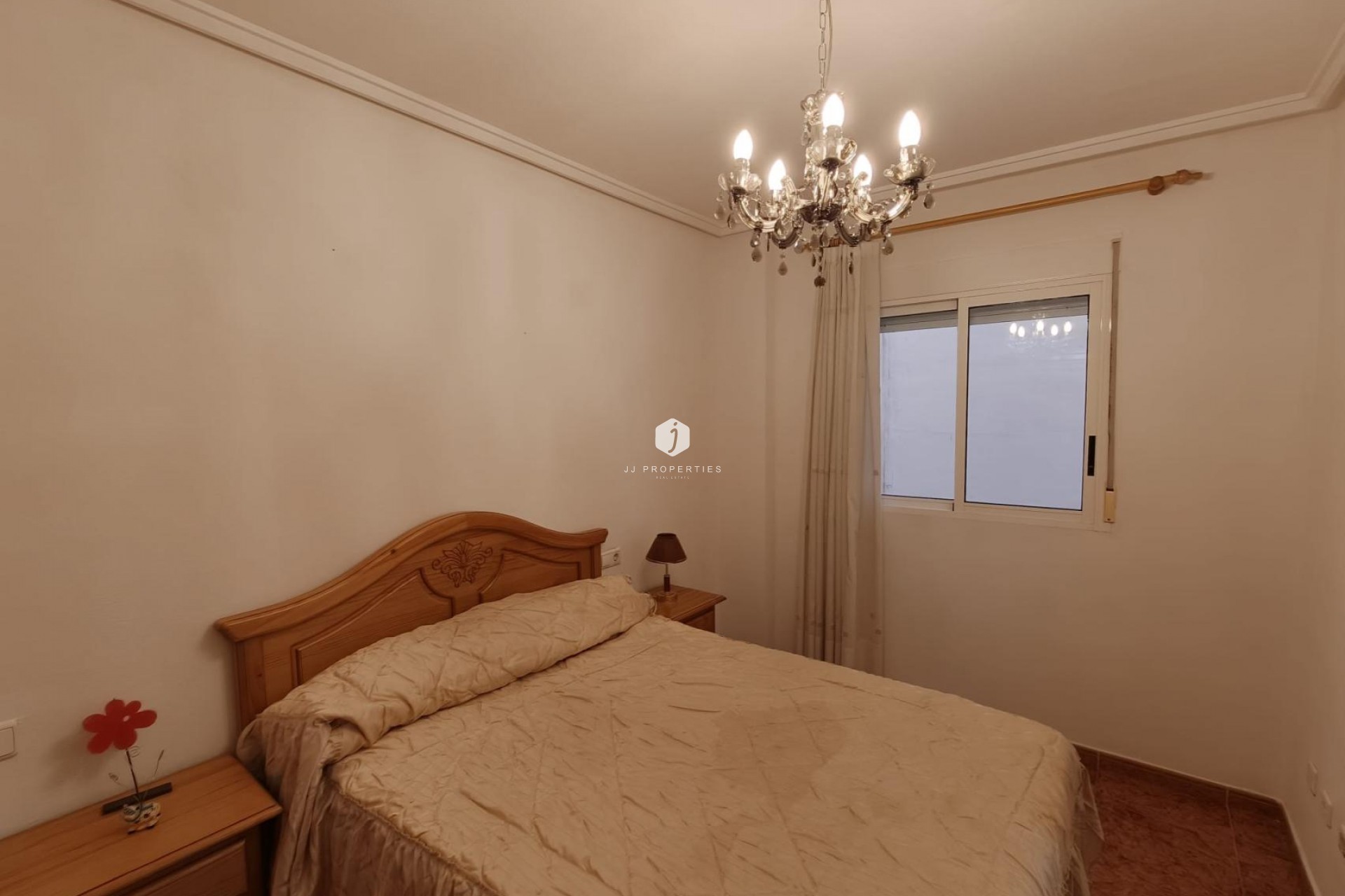 Z drugiej ręki - Mieszkanie w bloku -
Torrevieja - Costa Blanca