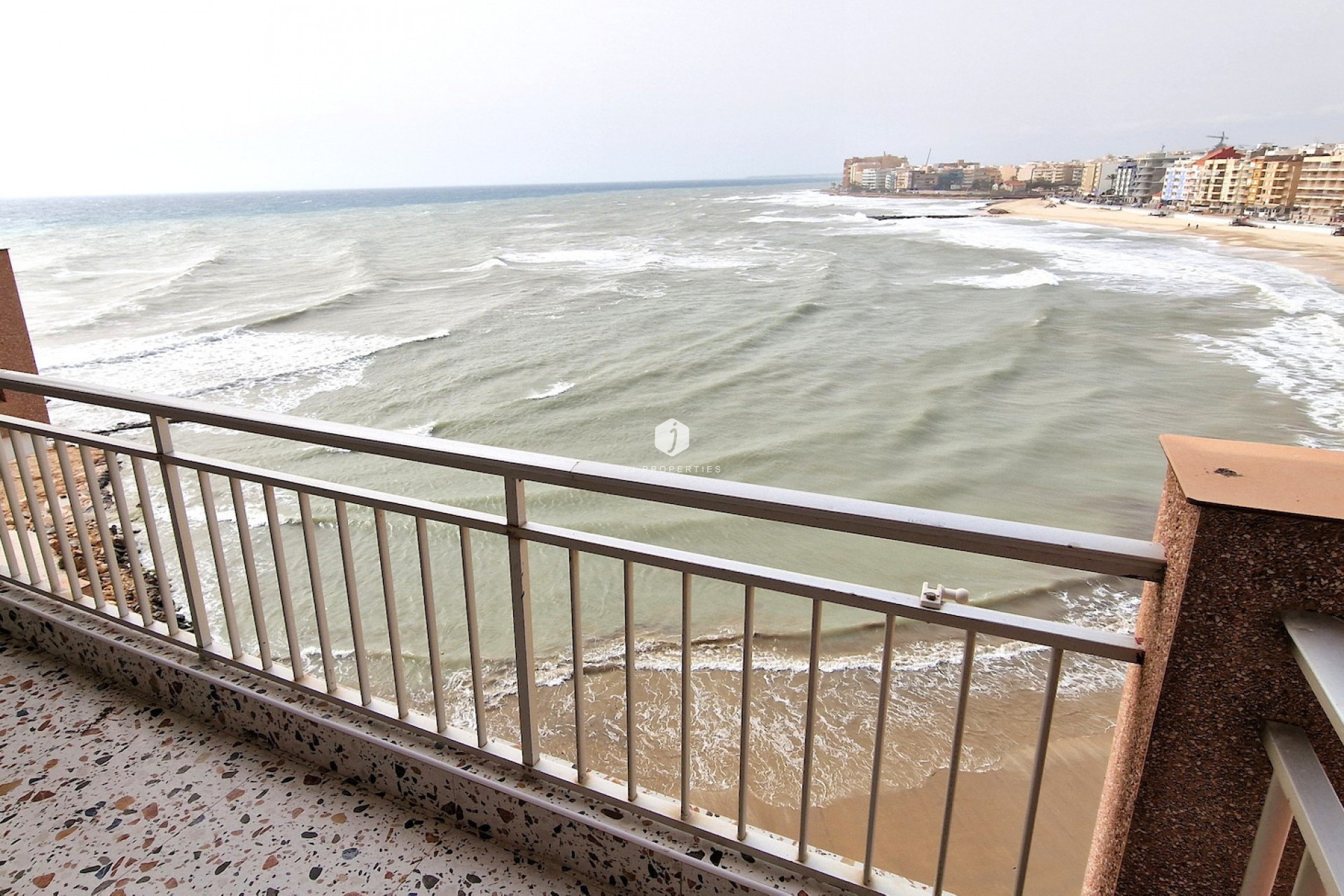 Z drugiej ręki - Mieszkanie w bloku -
Torrevieja - Costa Blanca