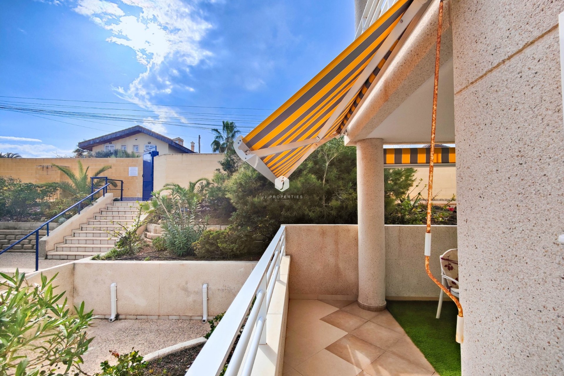 Z drugiej ręki - Mieszkanie w bloku -
Torrevieja - Costa Blanca